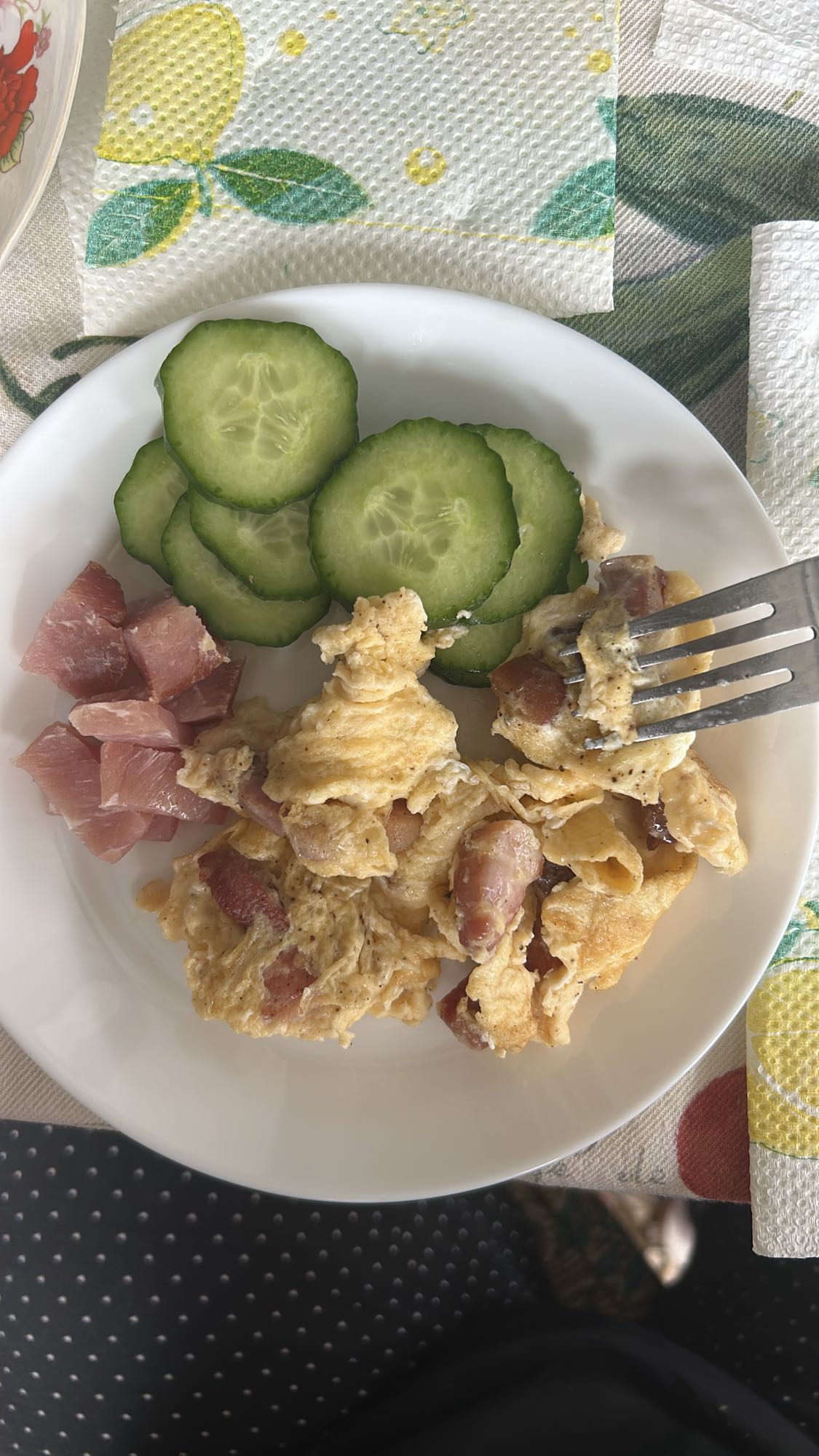 Omletă cu castravete