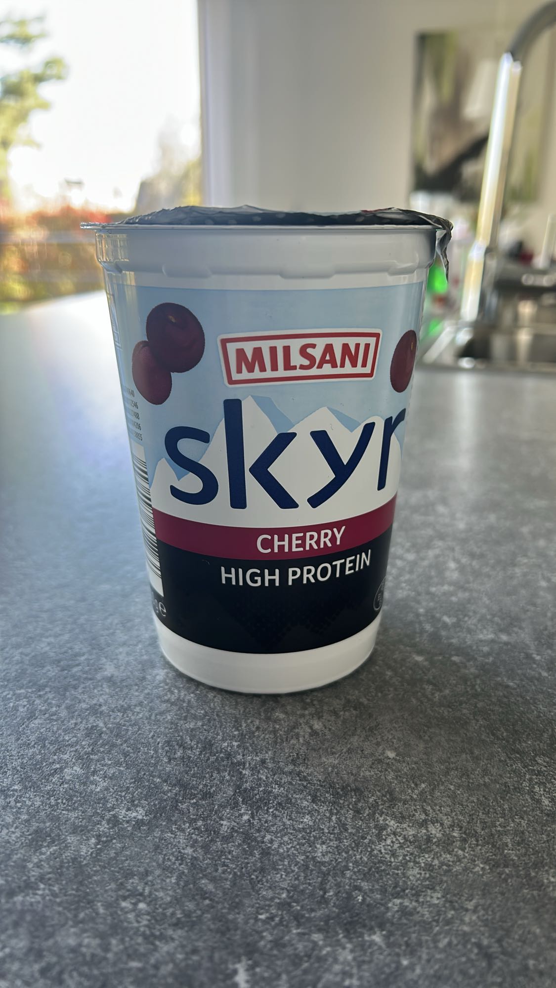 Skyr cerise