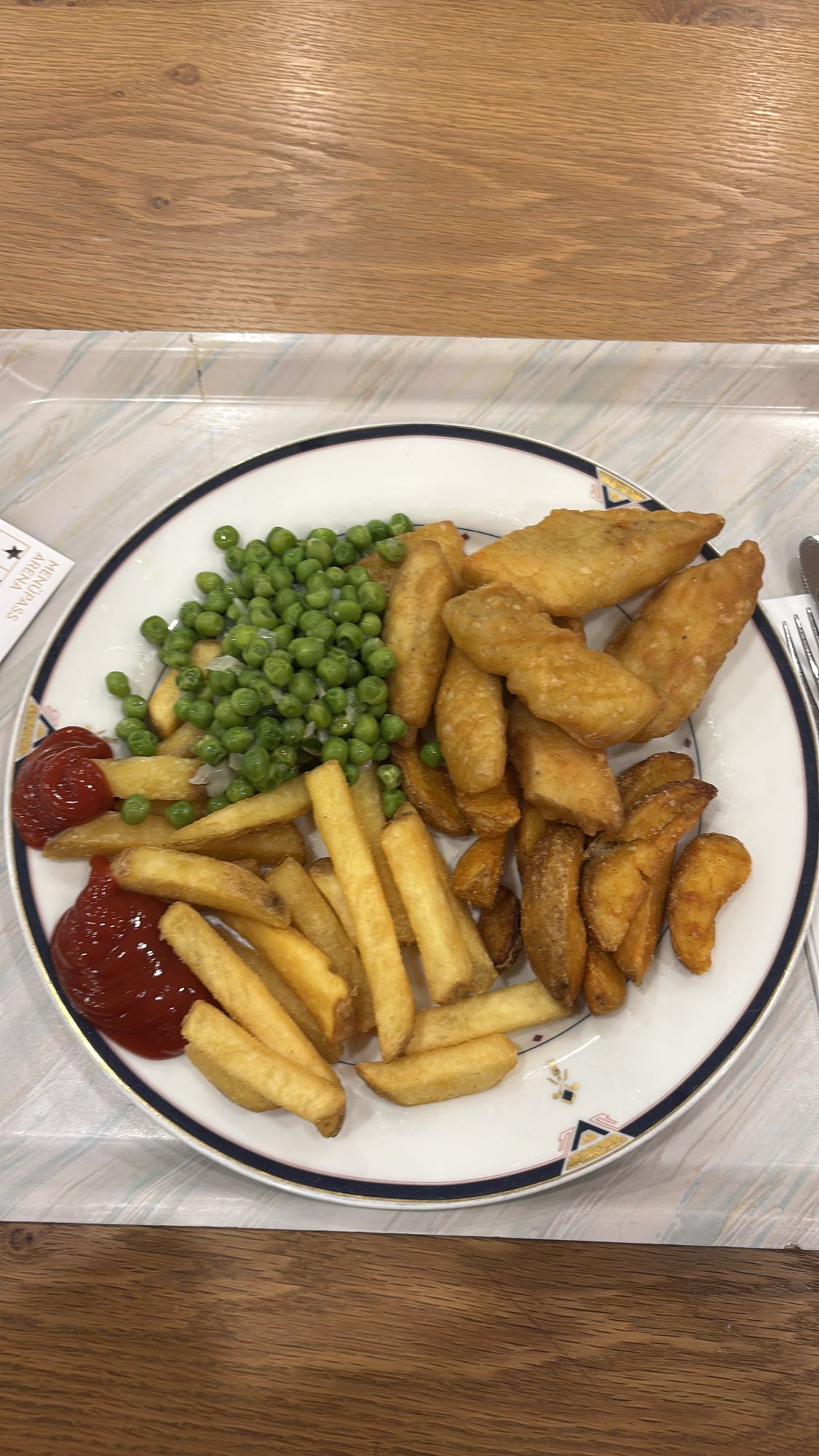 Fisch mit Pommes