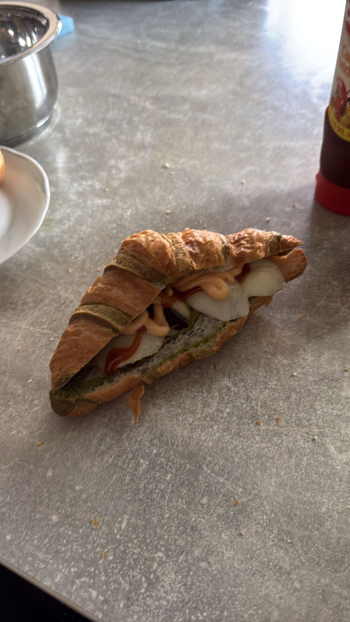 croissant met ei