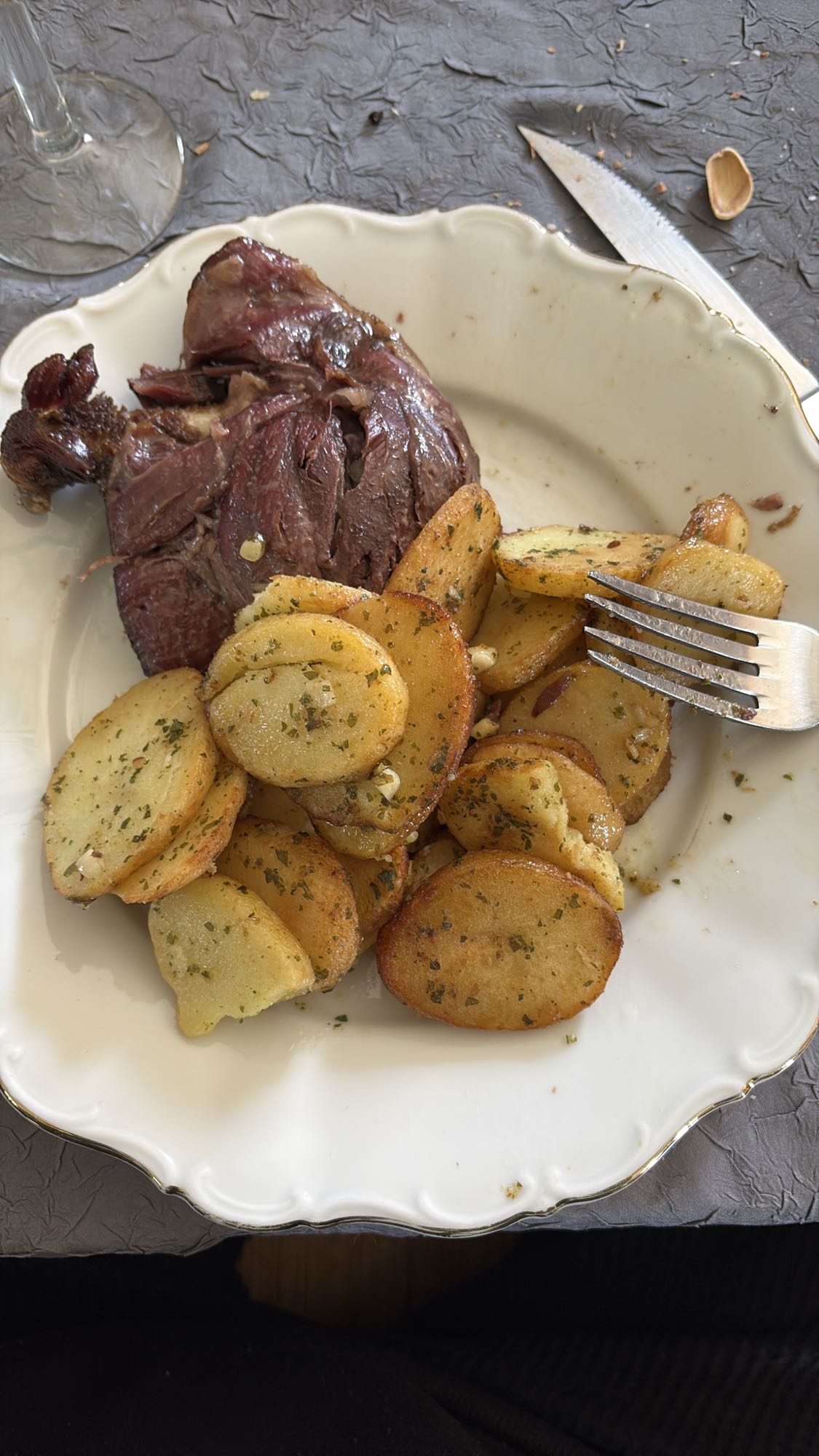 Canard et pommes sautées