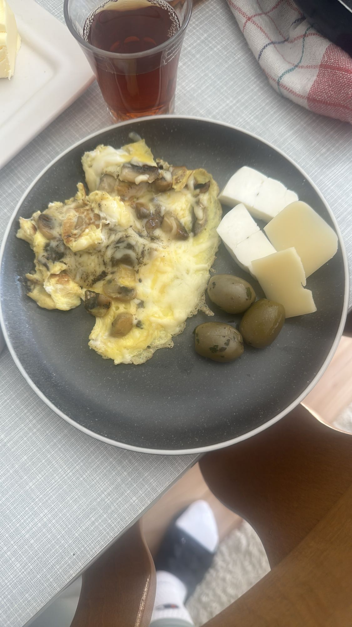 Mantarlı omlet tabağı