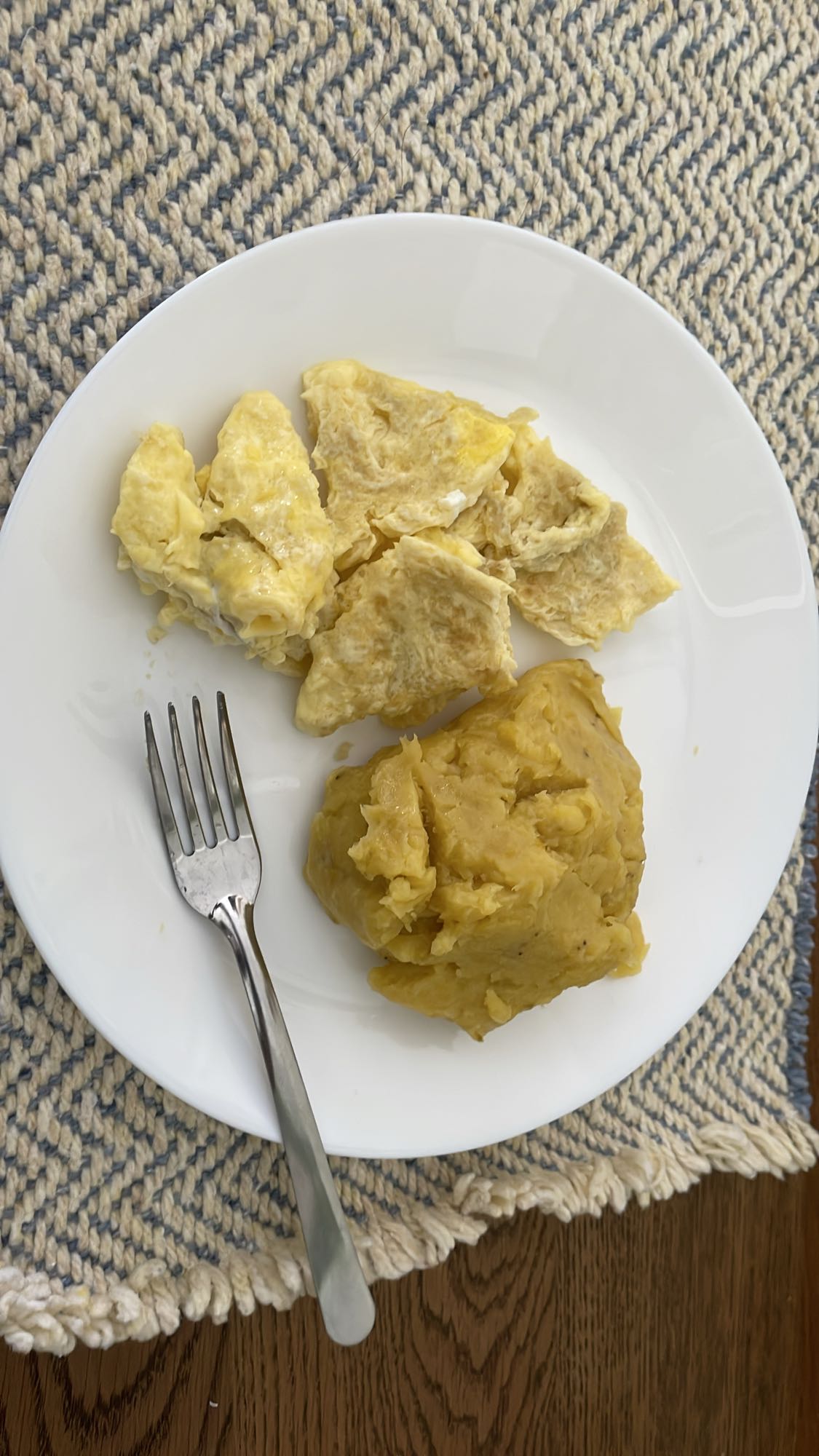 Huevos con puré