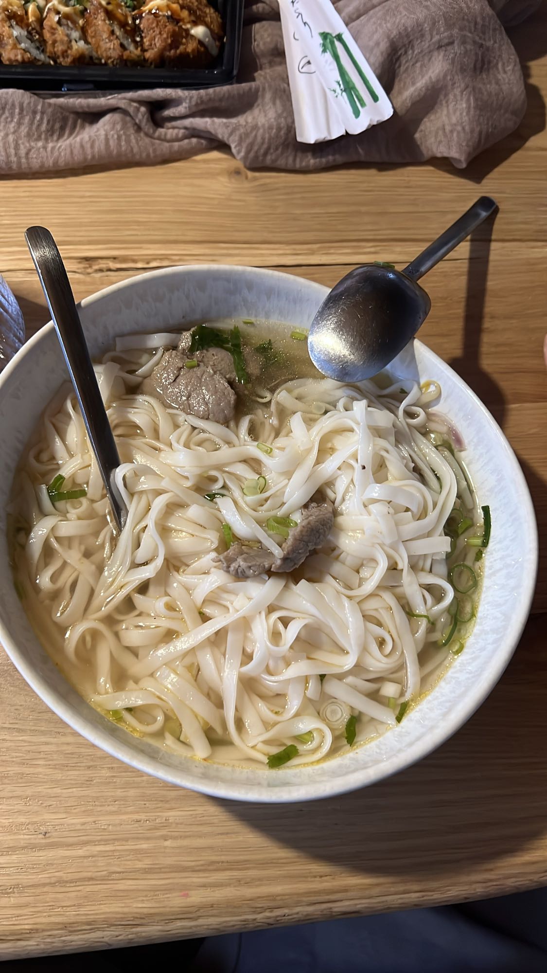 Rindfleisch Reisnudelsuppe