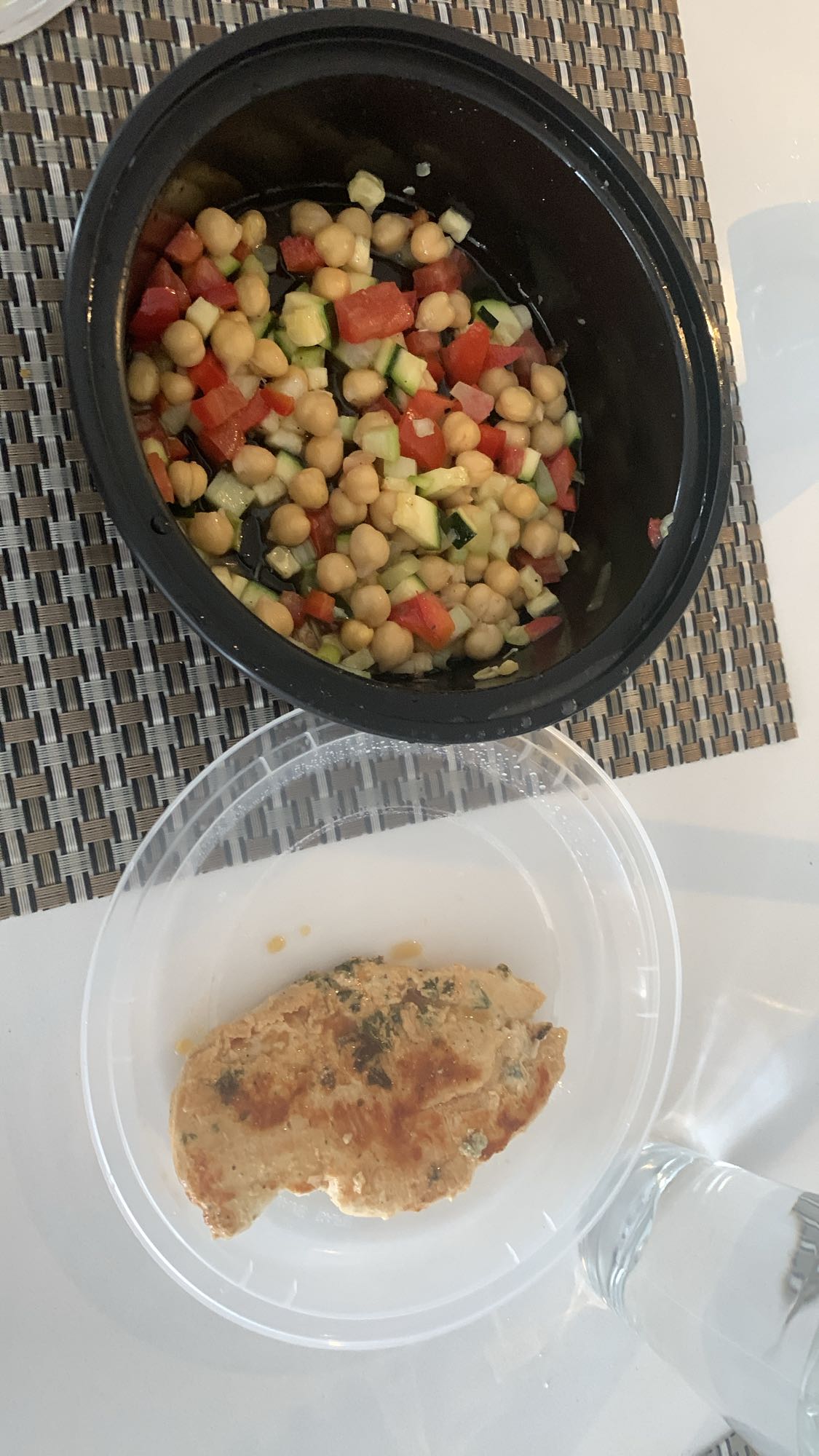 Poulet et salade pois chiches