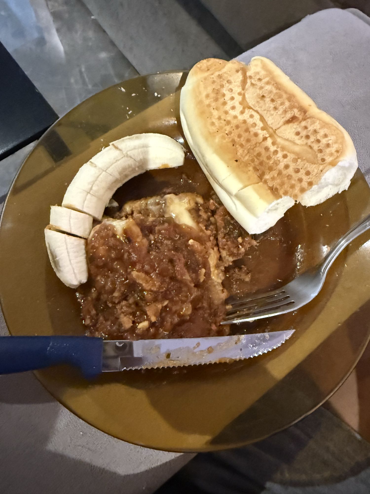 Bolo com banana e pão