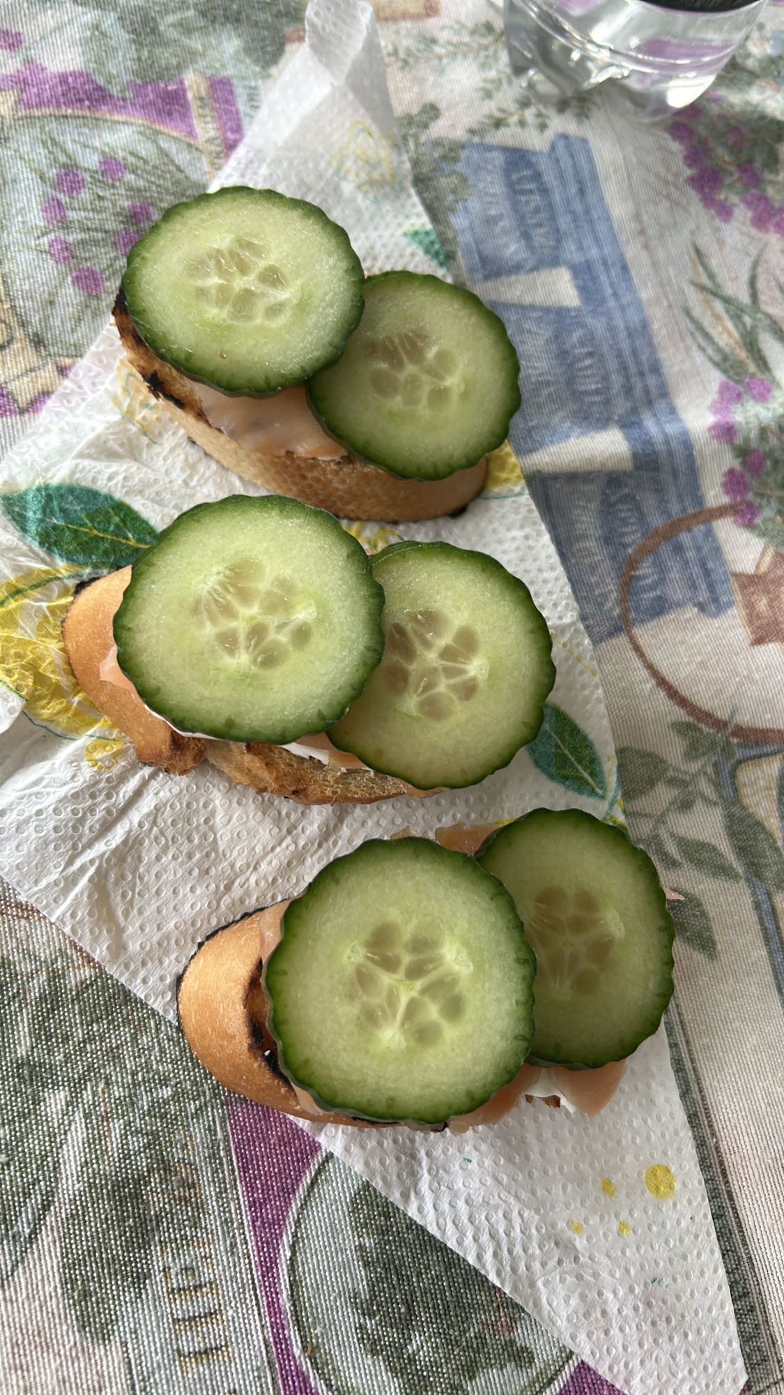 Tartine cu castravete