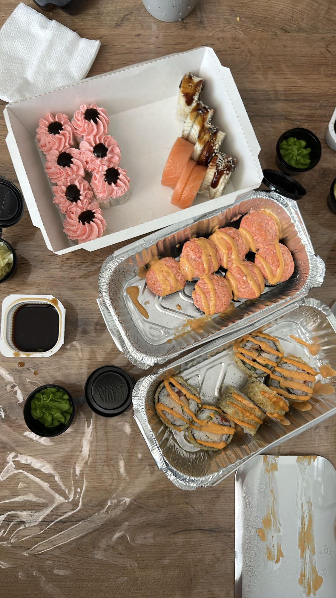 ассорти суши роллы