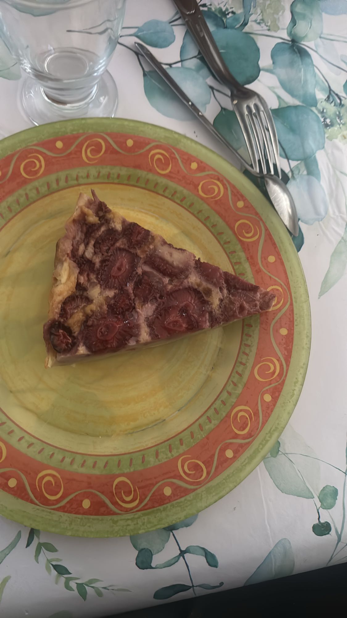 part de clafoutis aux cerises