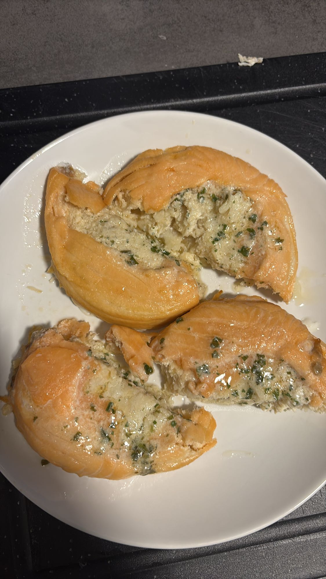 Gevulde zalmrolletjes