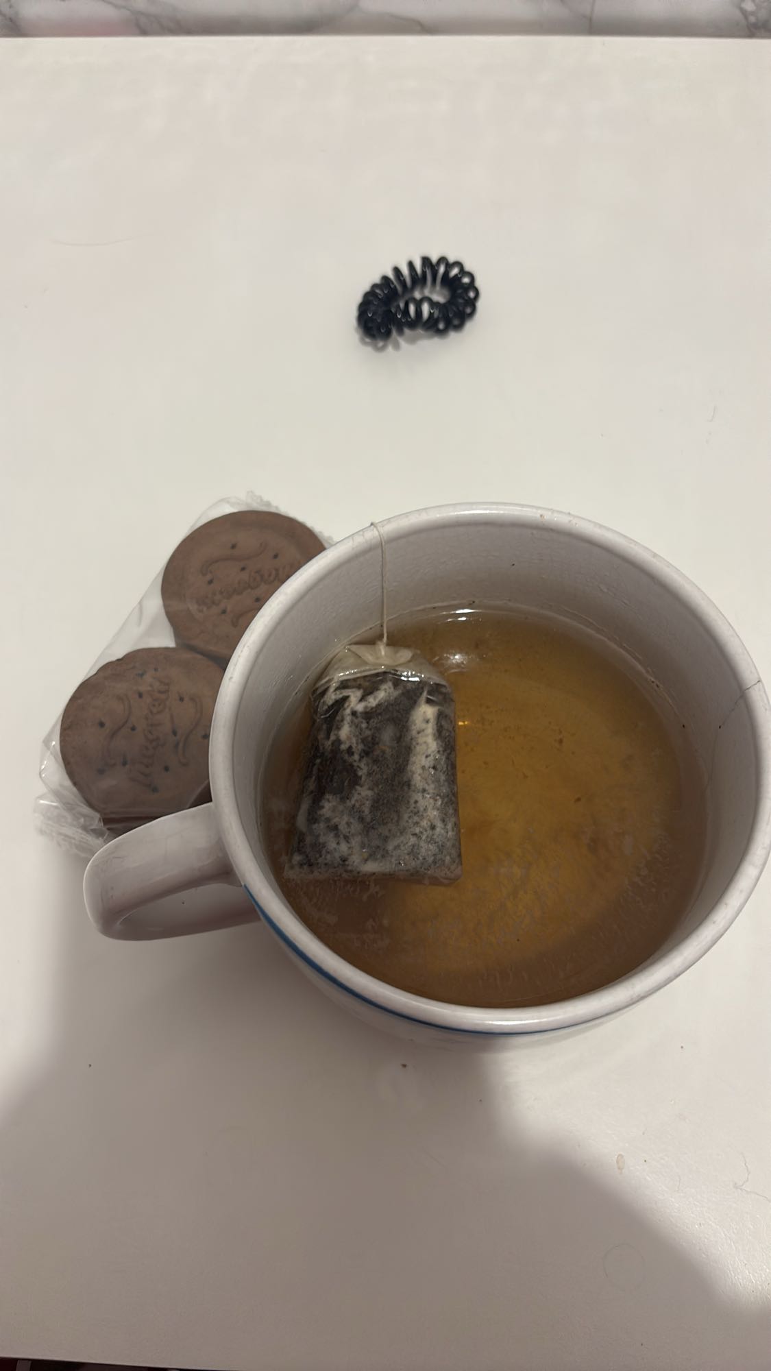 Tè con biscotti