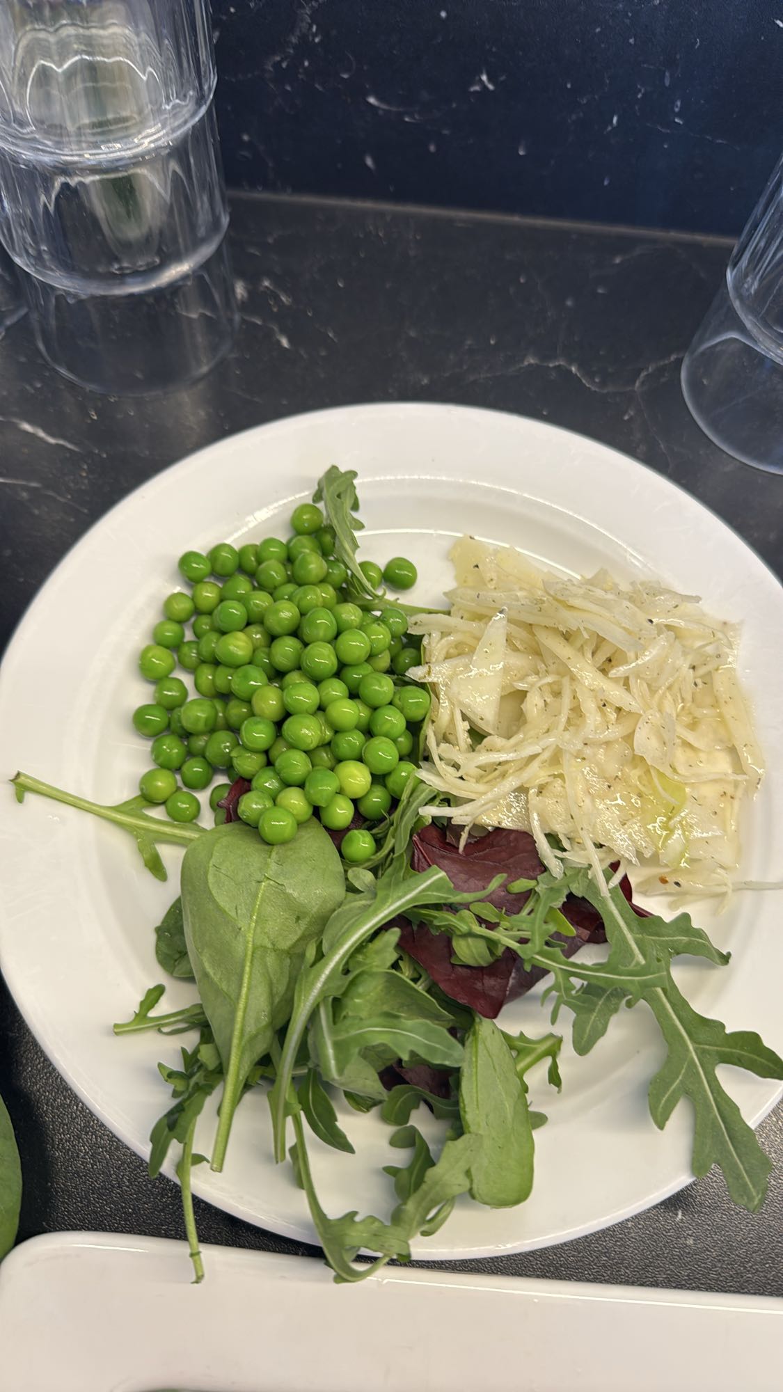 Ärtsallad med fänkål