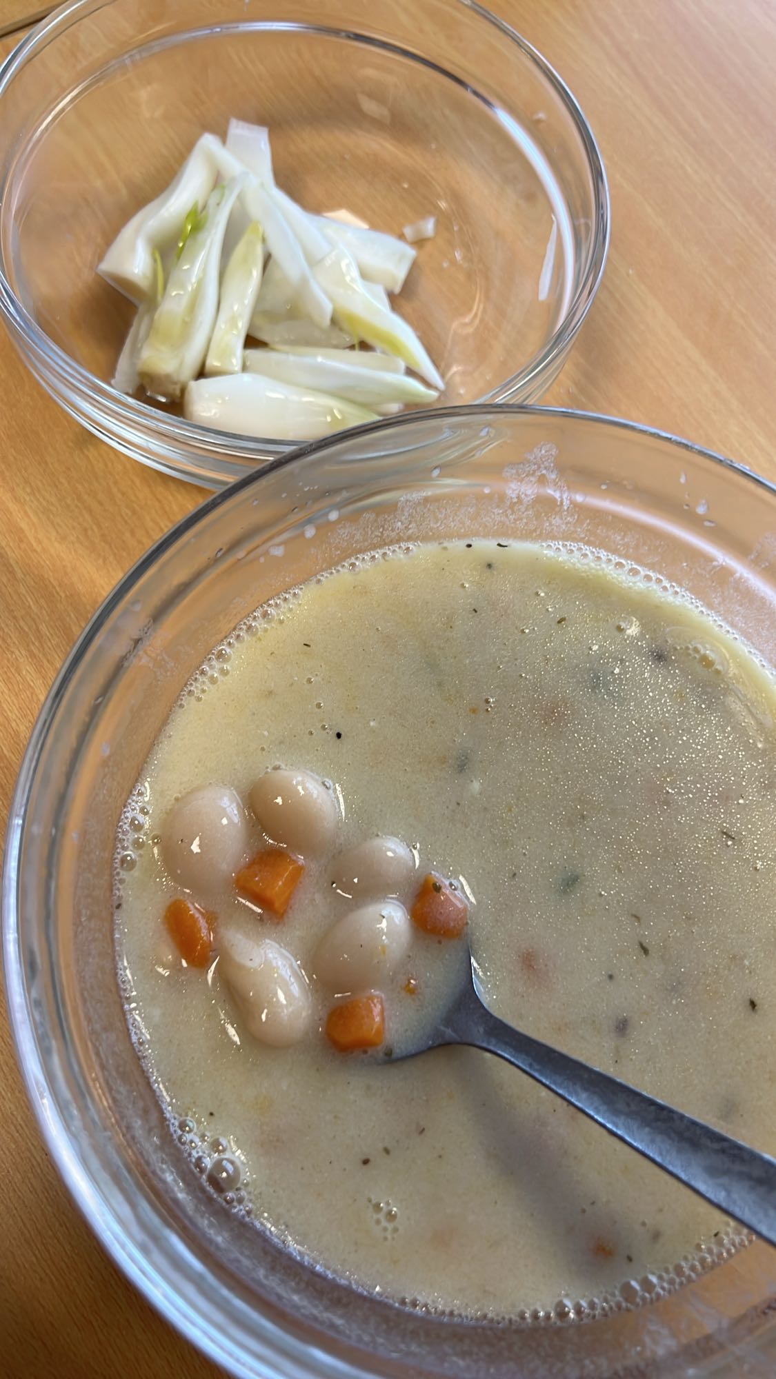 Ciorbă de fasole albă