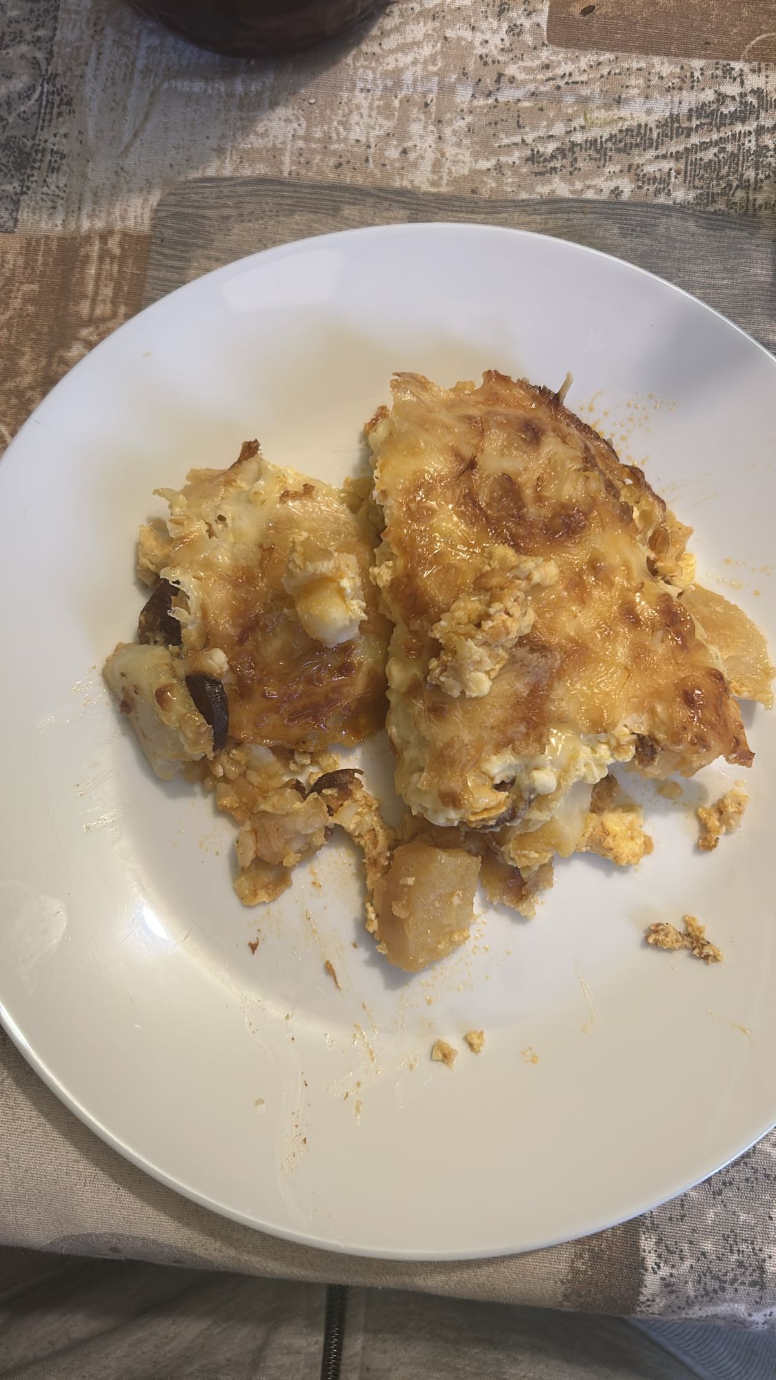 Cartofi gratinati cu ou