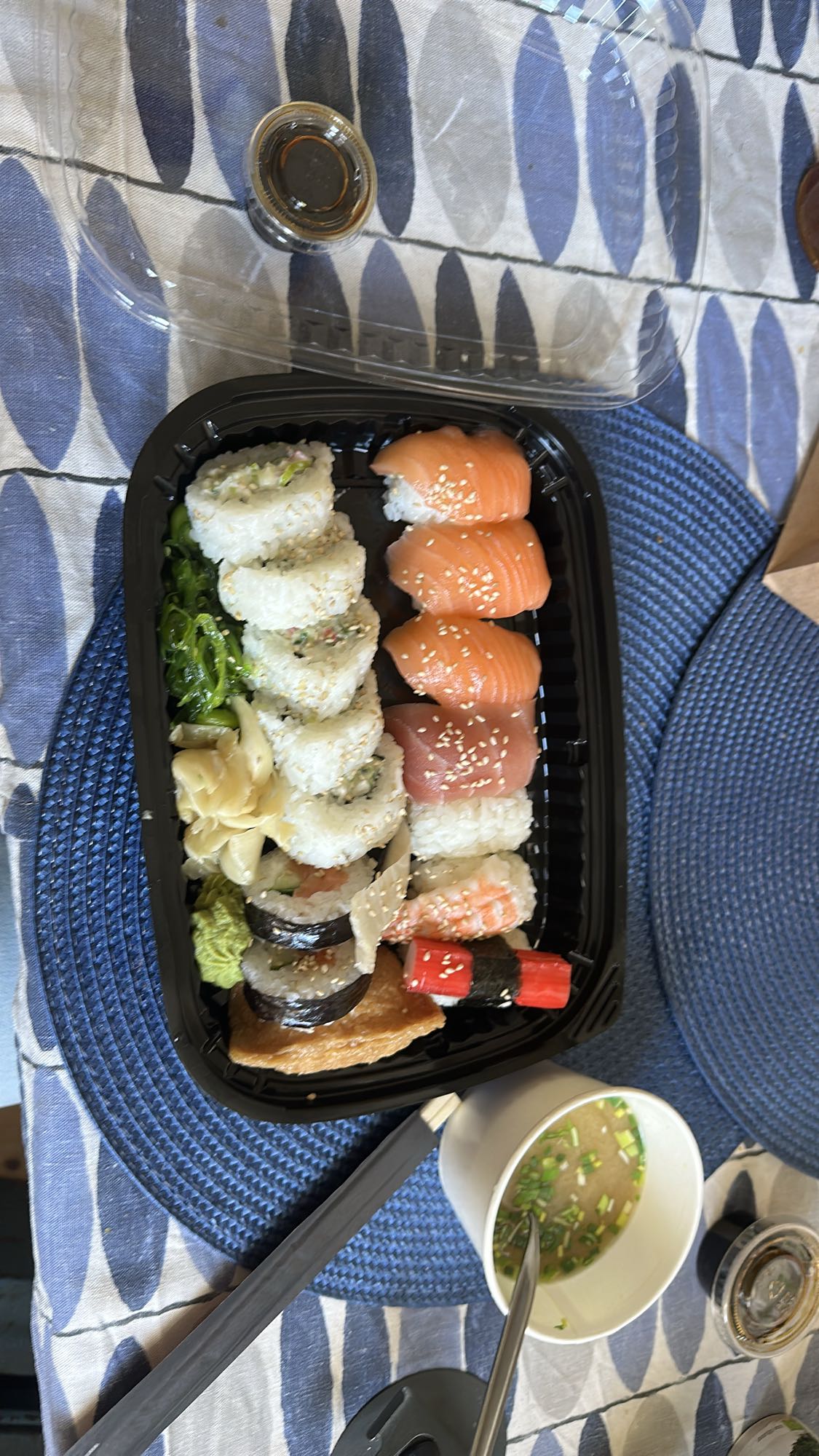 Sushibricka med misosoppa