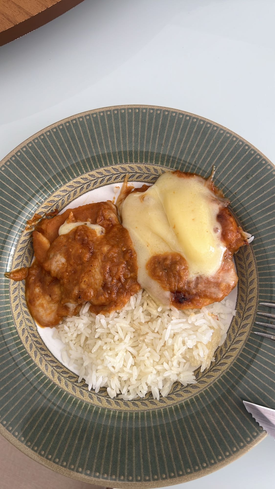 Frango com arroz e queijo