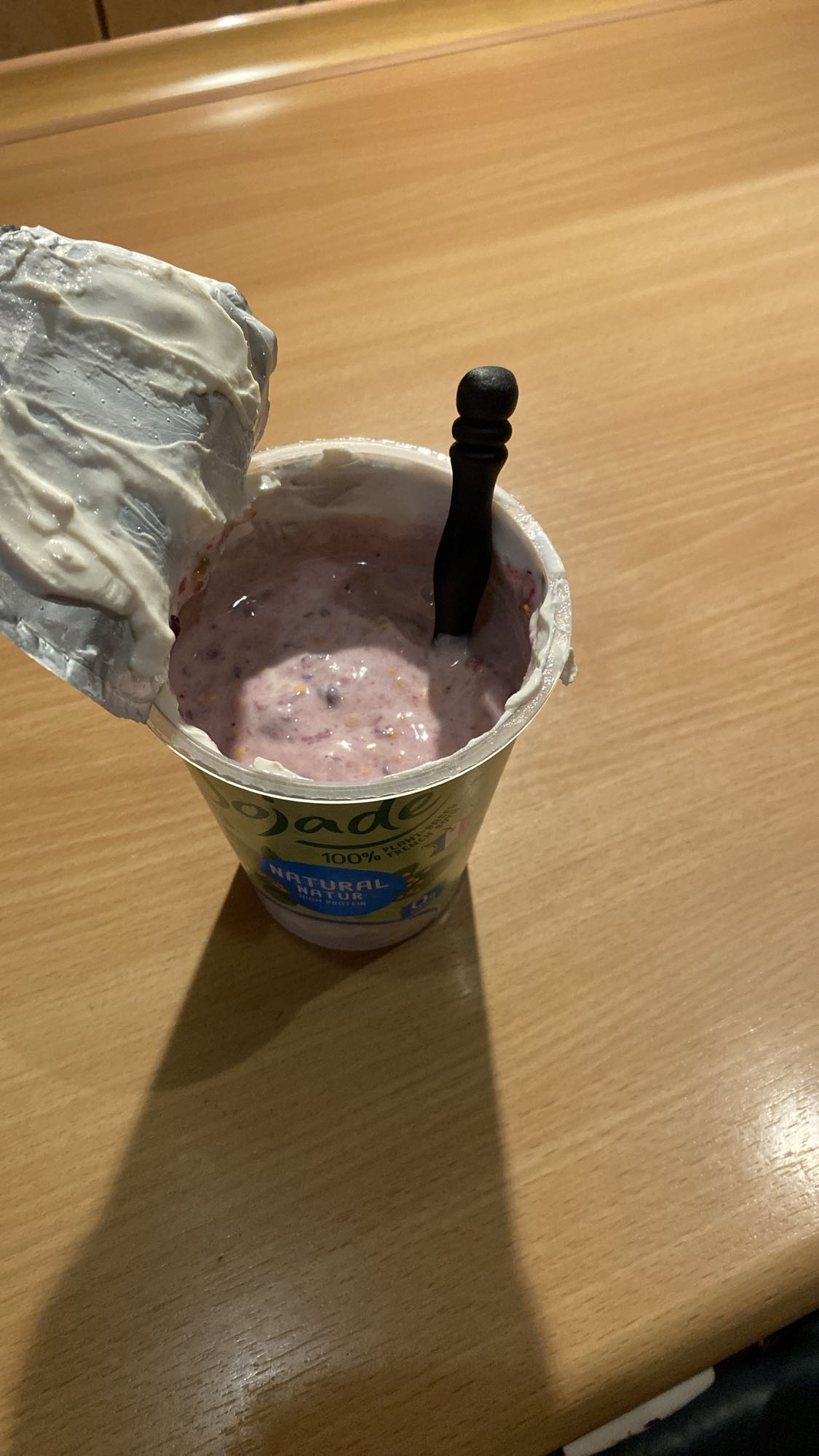 Jogurt z owocami