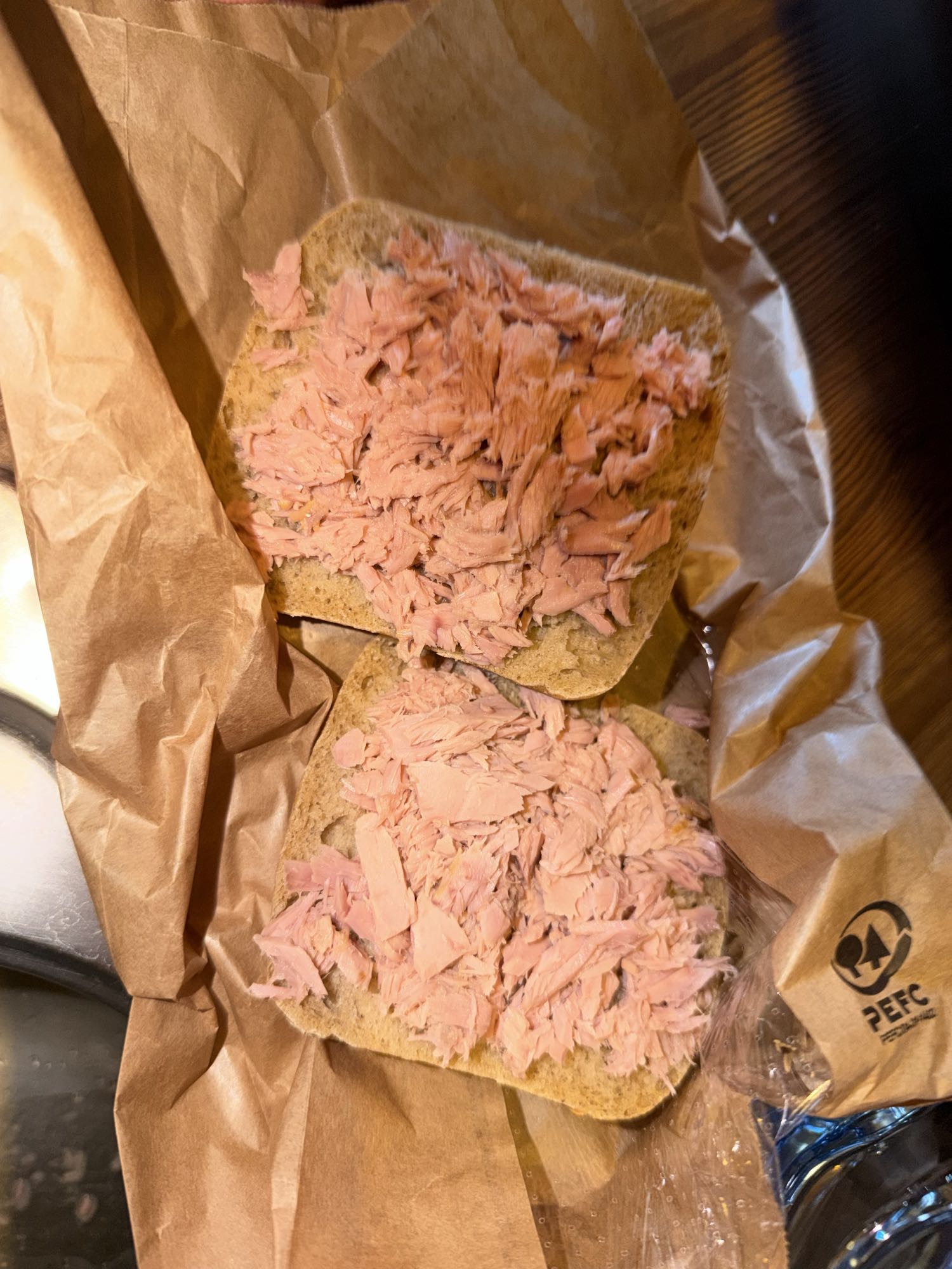 Kanapka z tuńczykiem