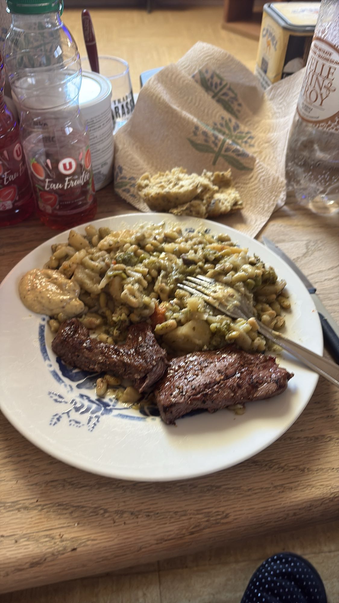 Boeuf et salade de pâtes