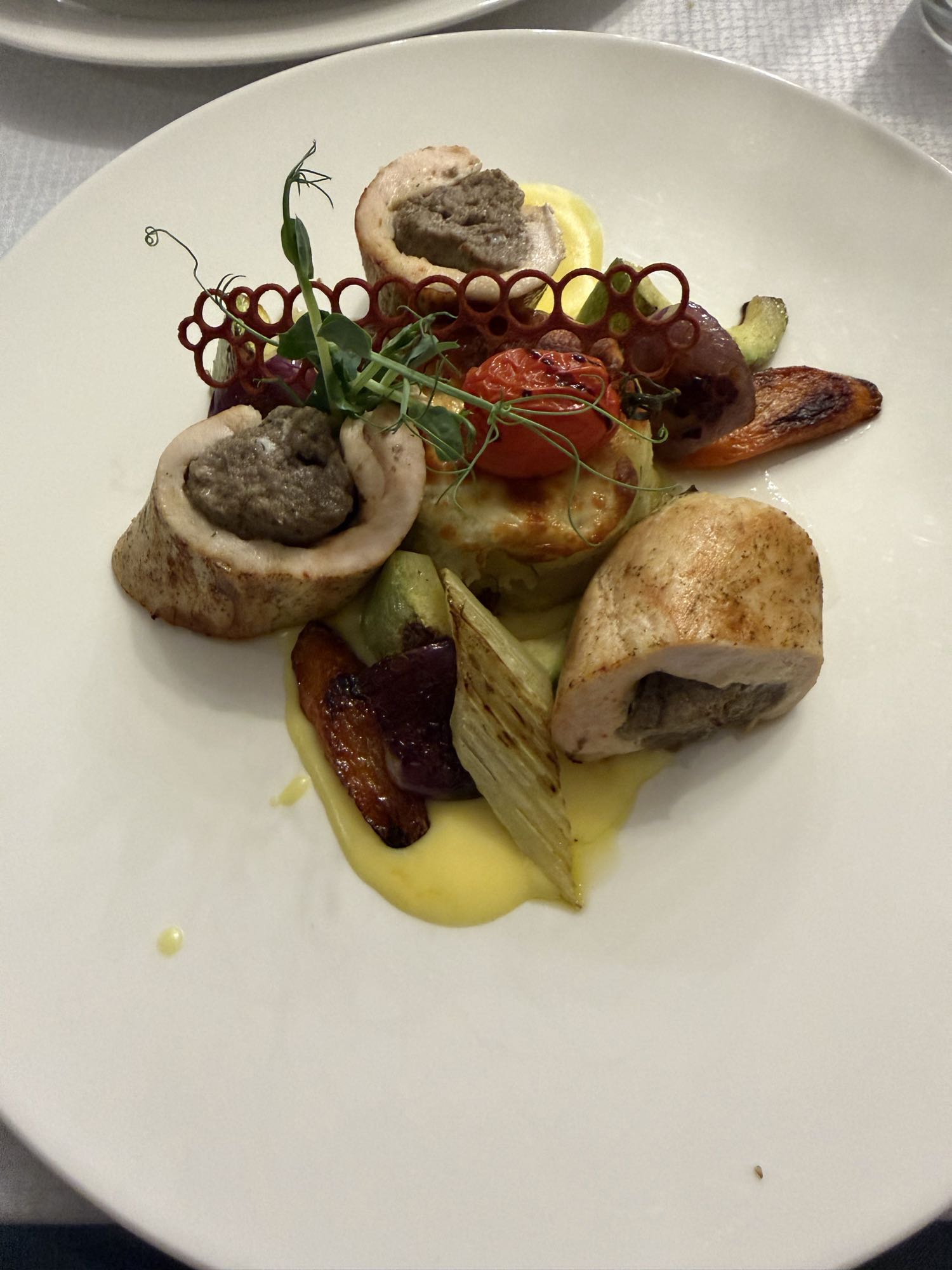 Pollo ripieno con verdure