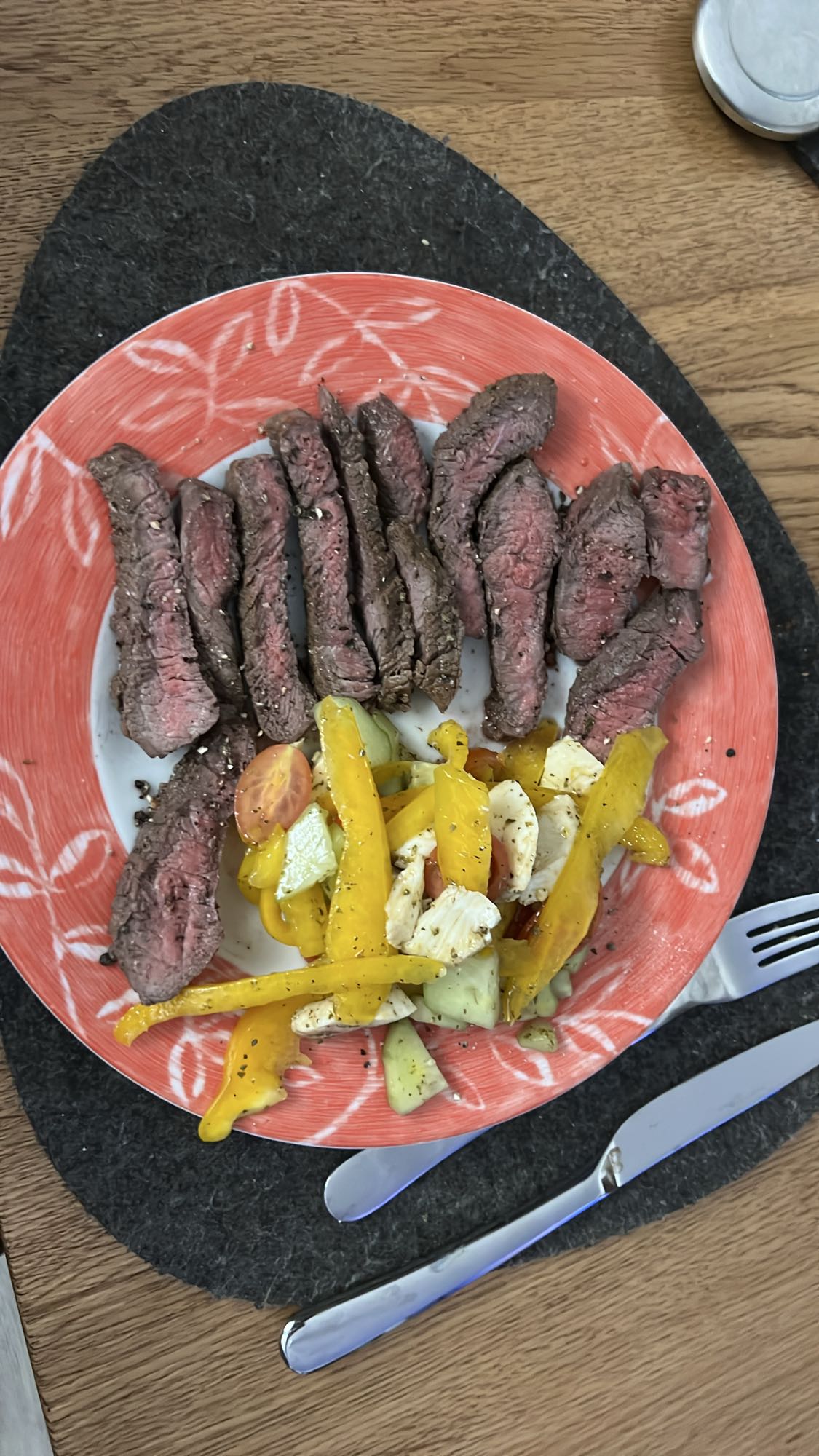 Bistecca con insalata