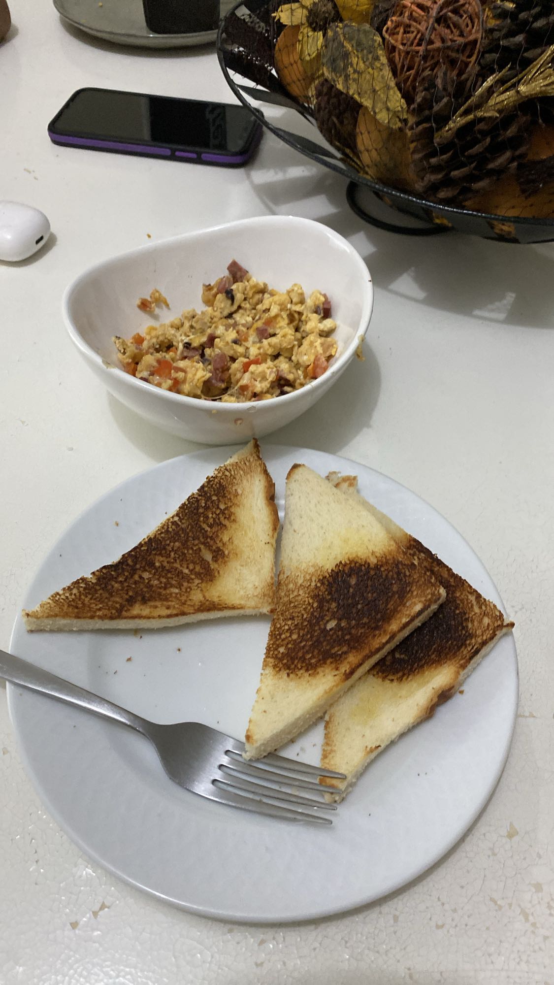 huevos revueltos con pan
