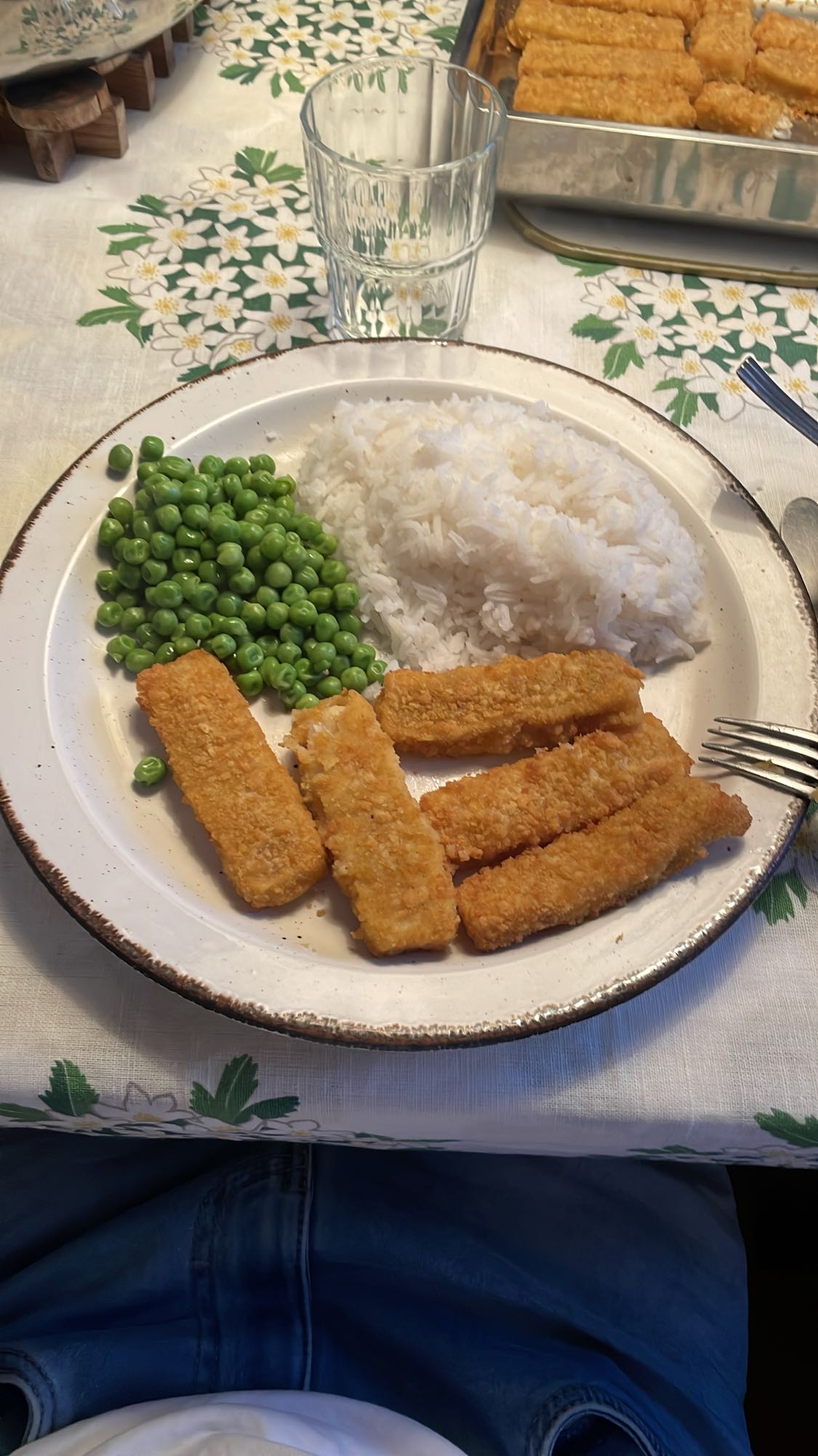 Fiskpinnar med ris