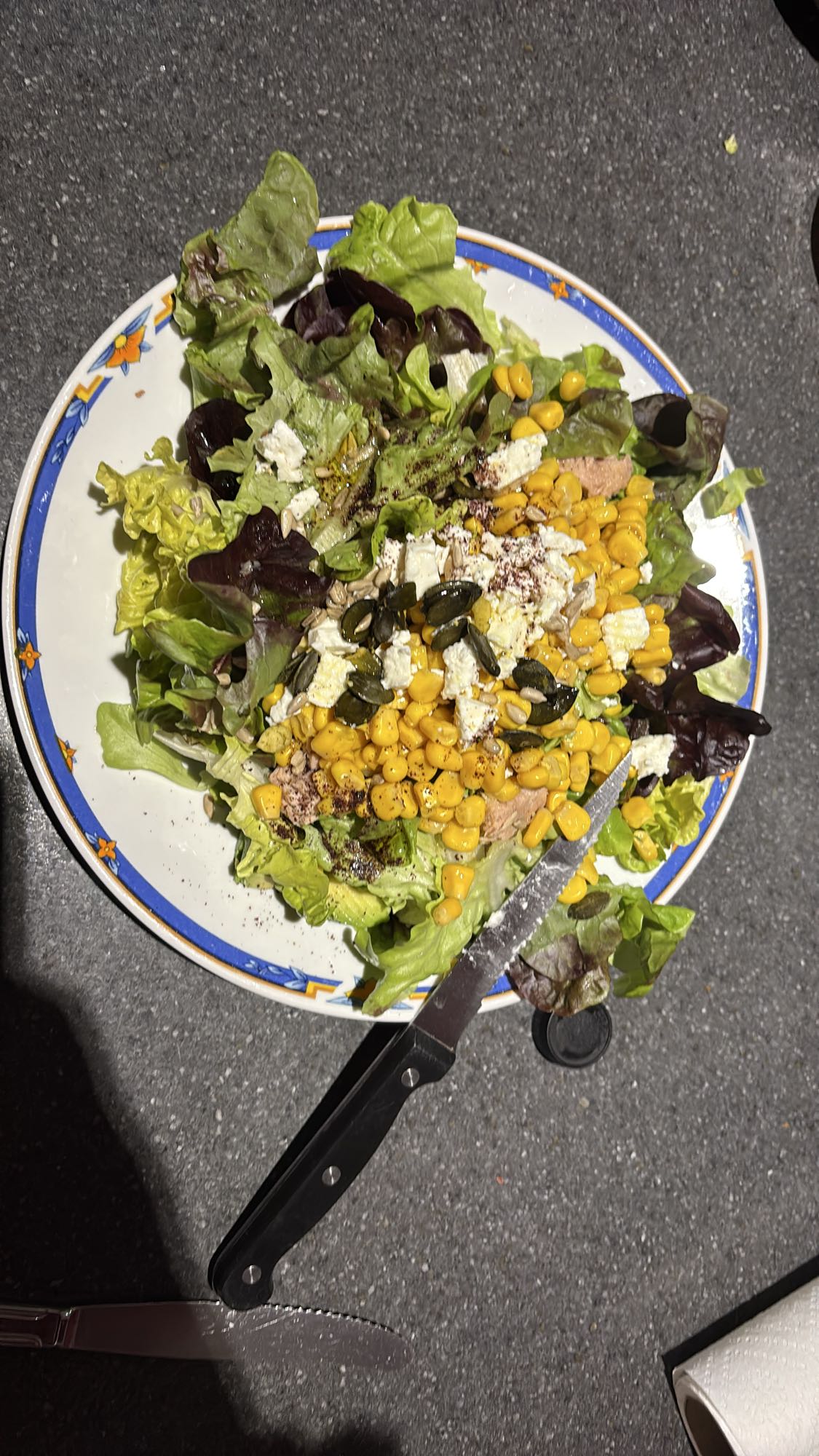 Salade au thon et maïs