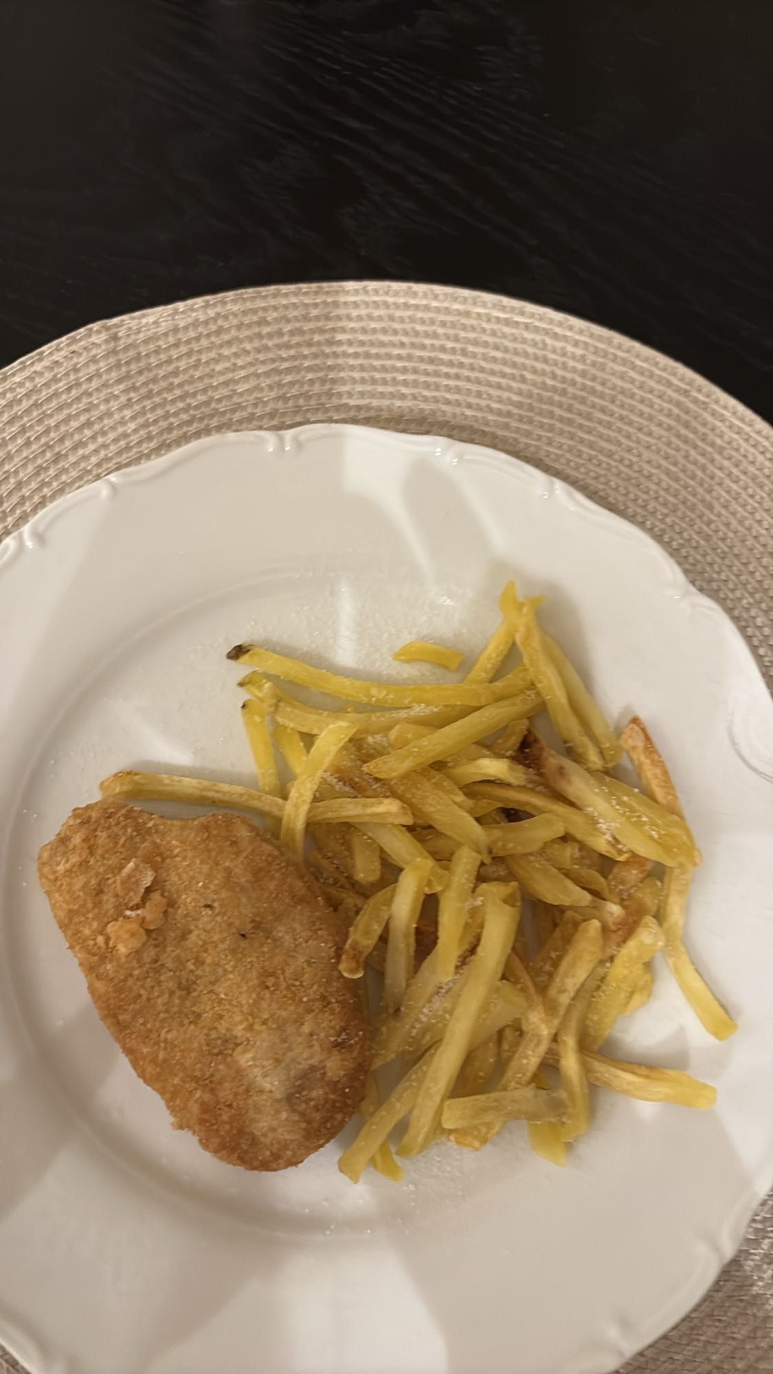 Panerad fisk med pommes