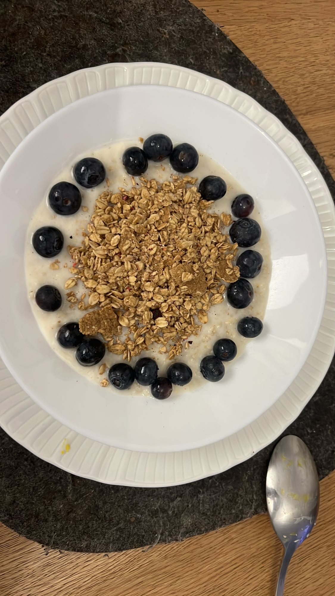Porridge con mirtilli