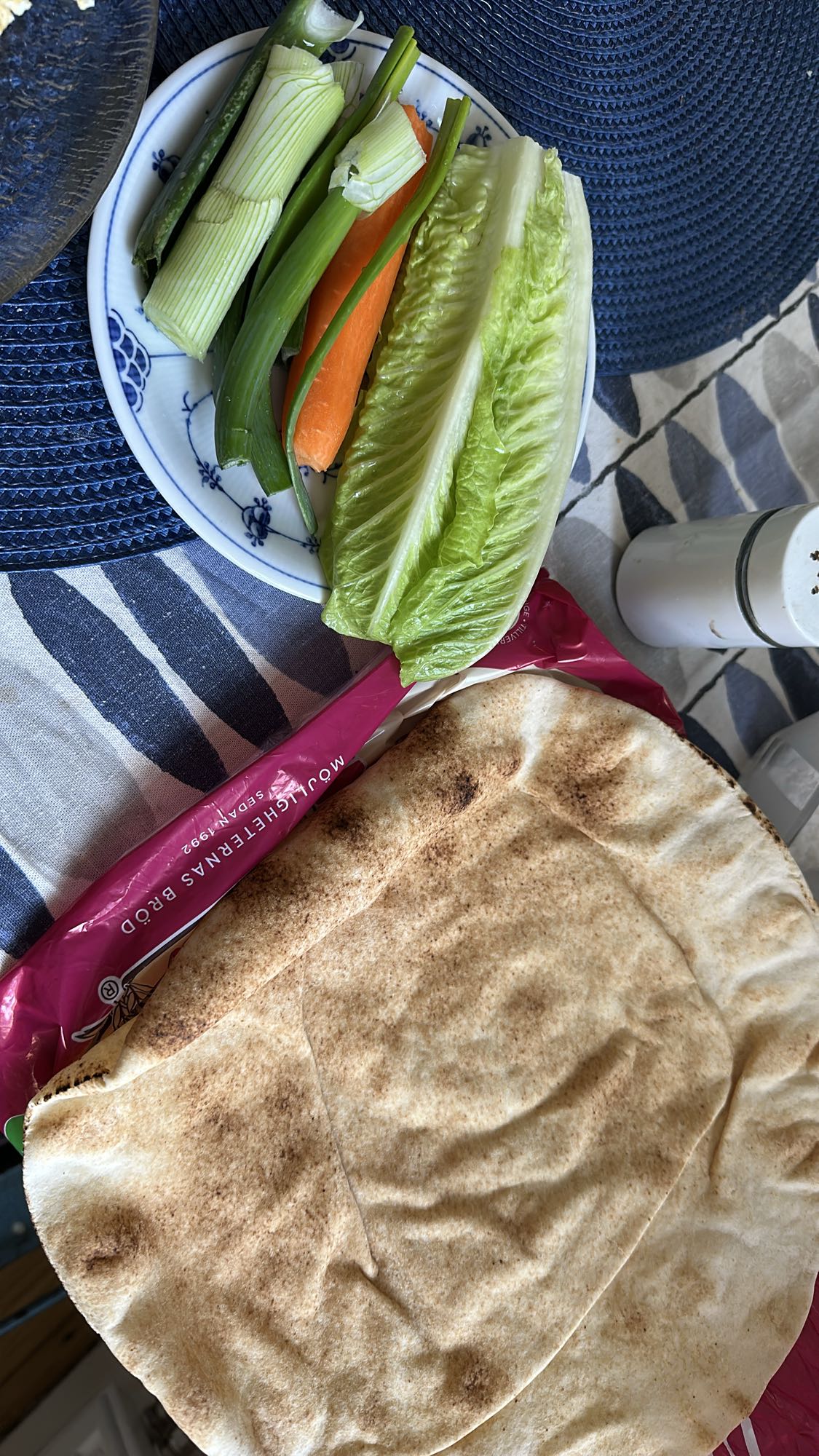 Pitabröd med grönsaker
