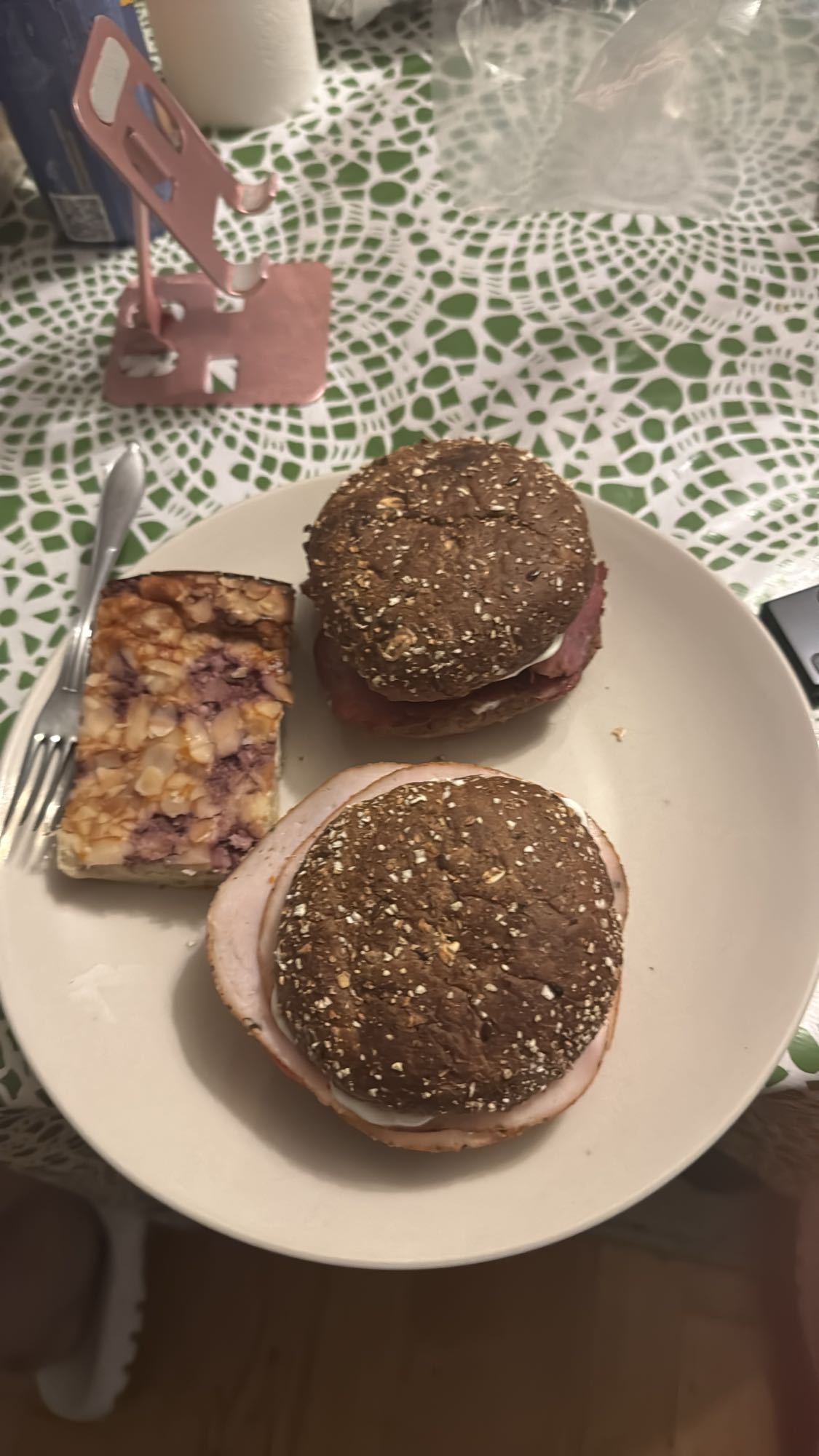Smörgåsar och kaka