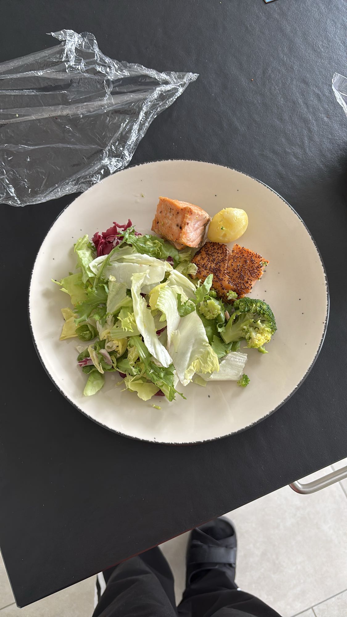 Lachs mit Salat