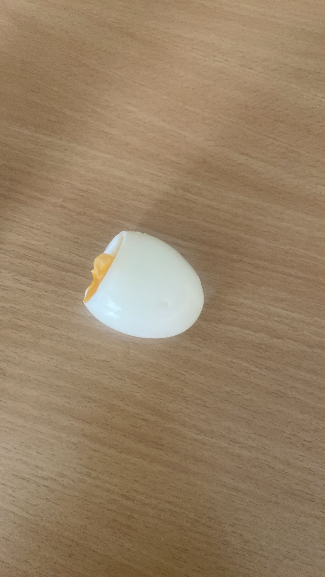 Połówka jajka na twardo