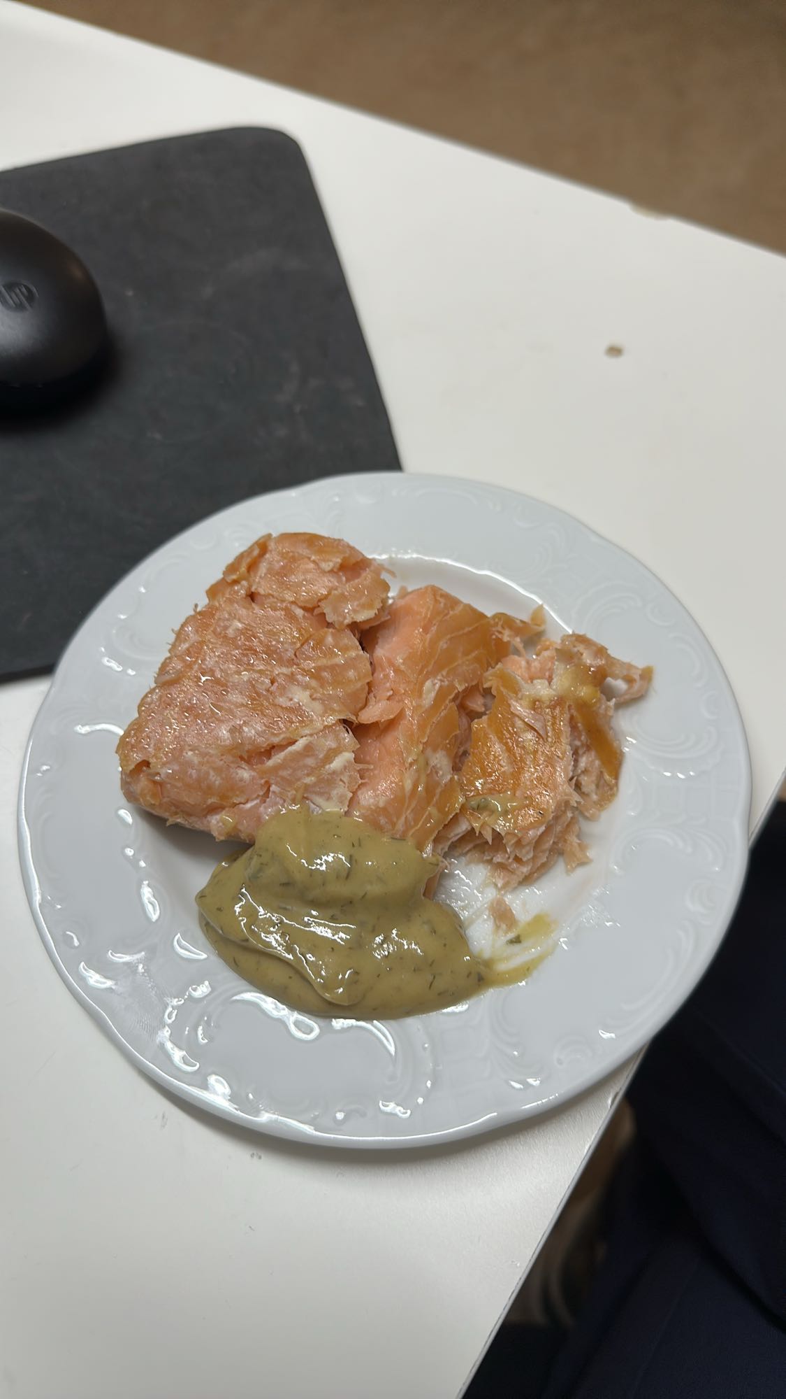 Lax med senapssås