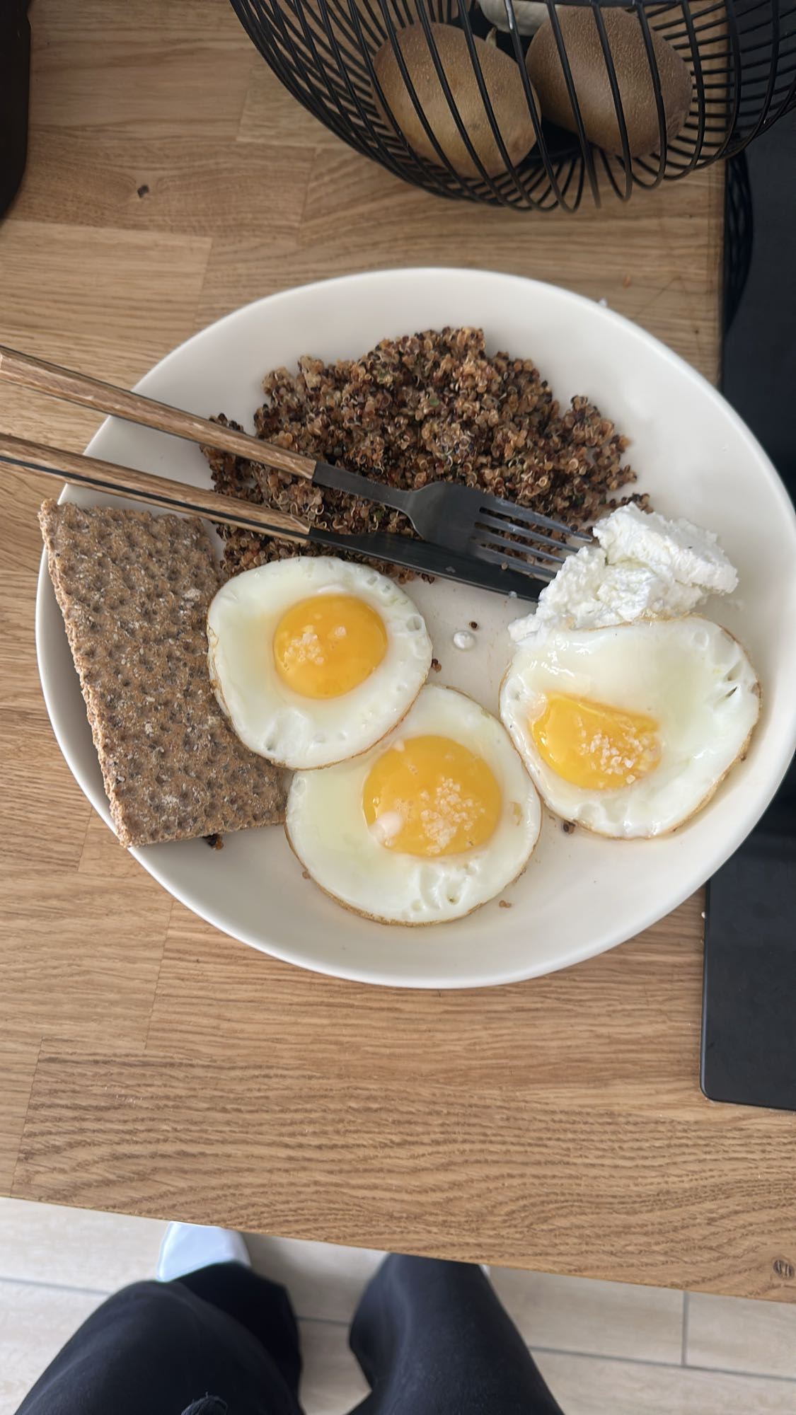 Assiette oeufs quinoa