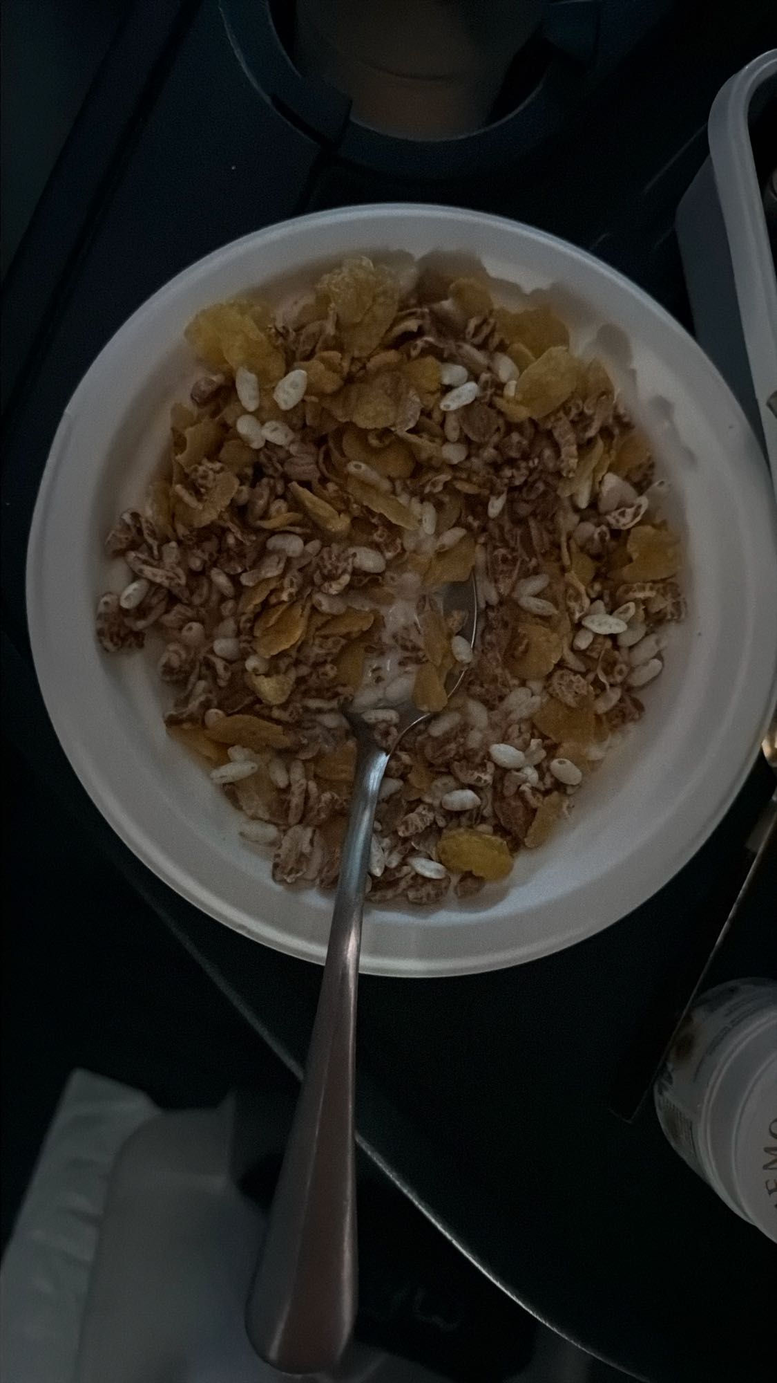 Bol cu musli si lapte