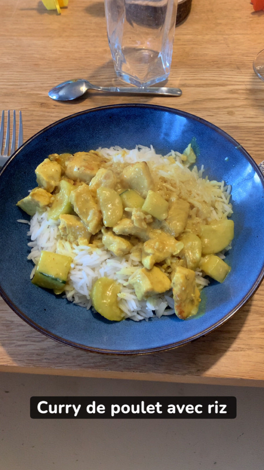 Curry de poulet au riz