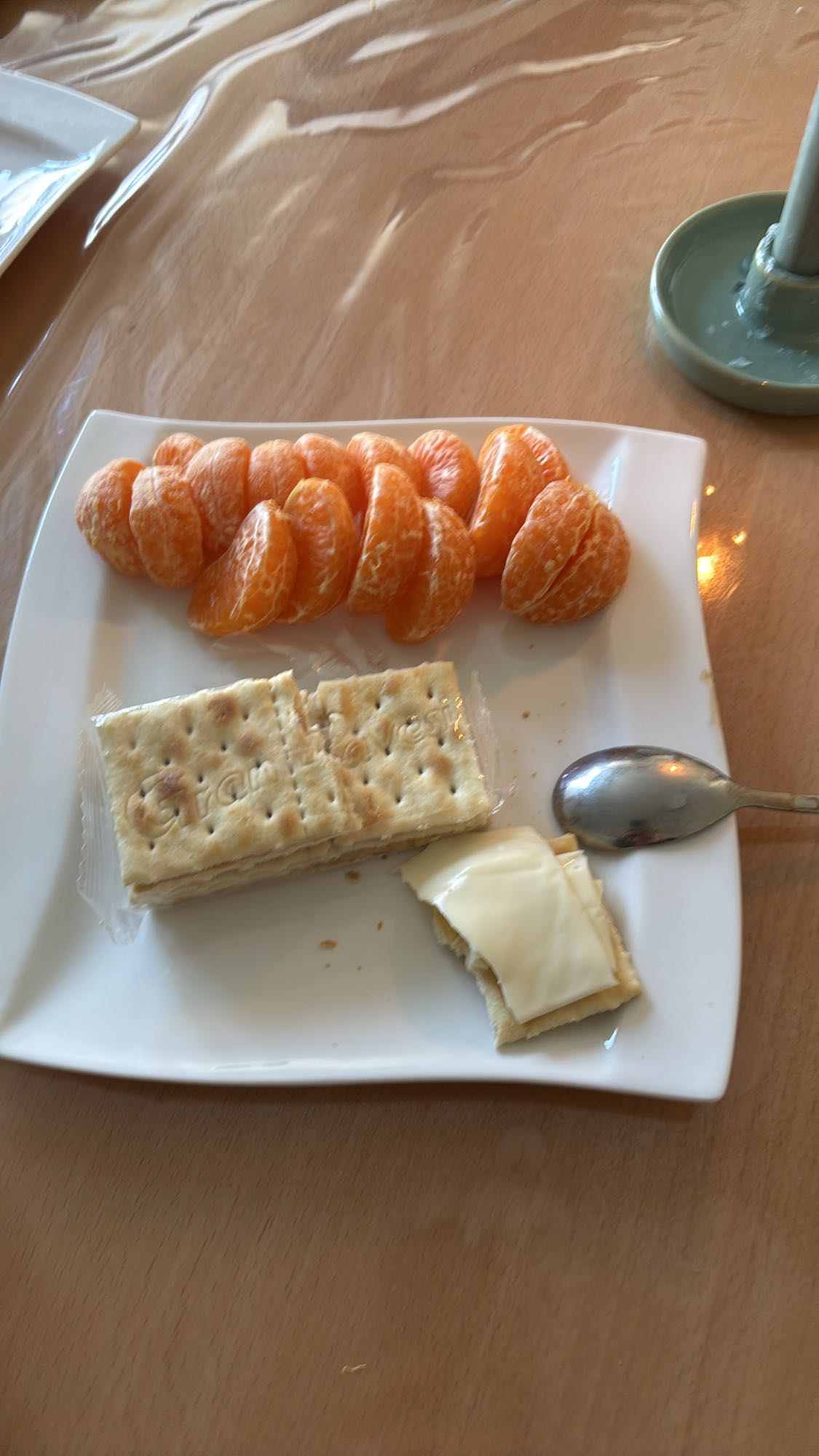 Mandarinen mit Crackern