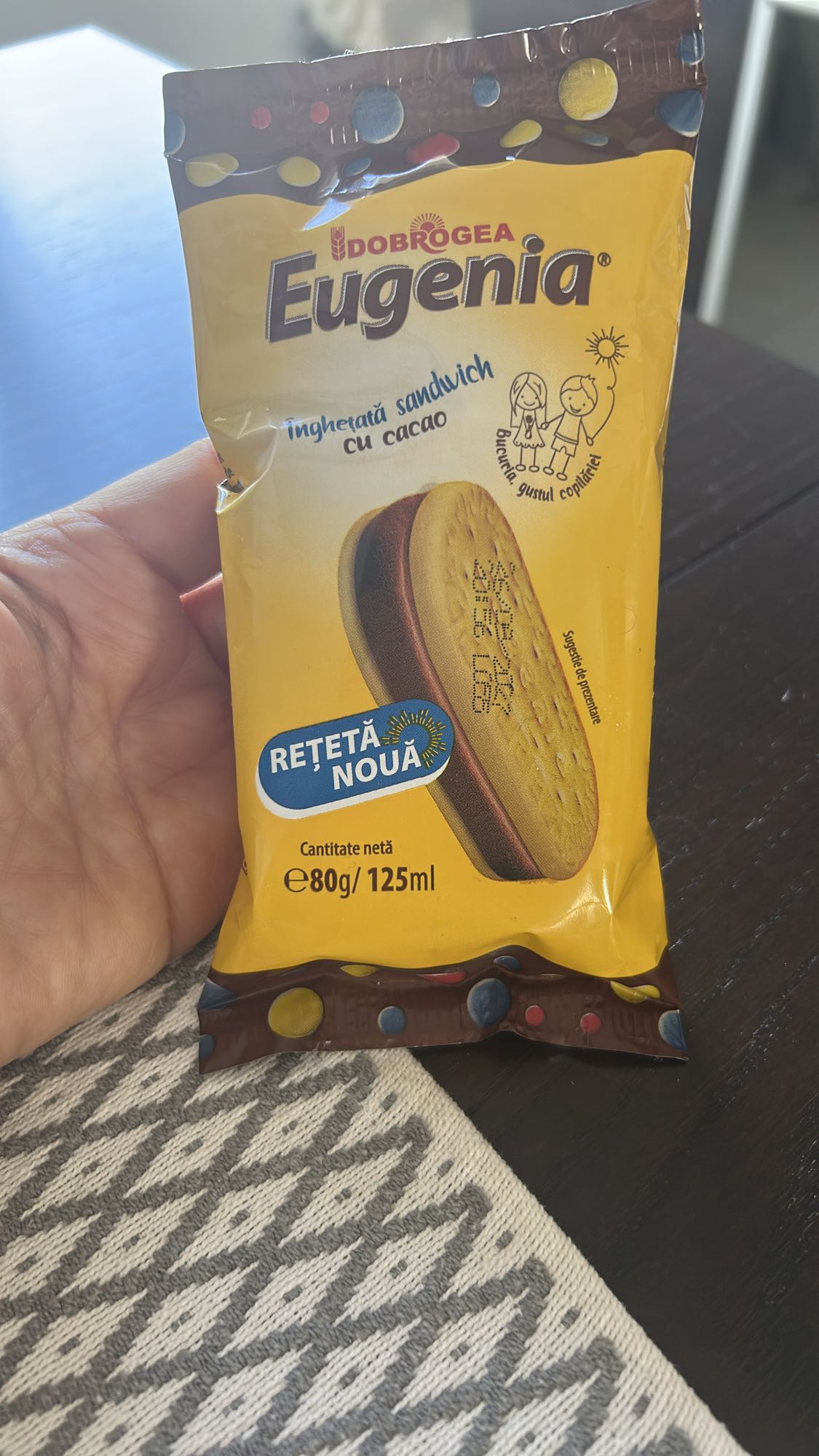 Inghetata sandwich cacao