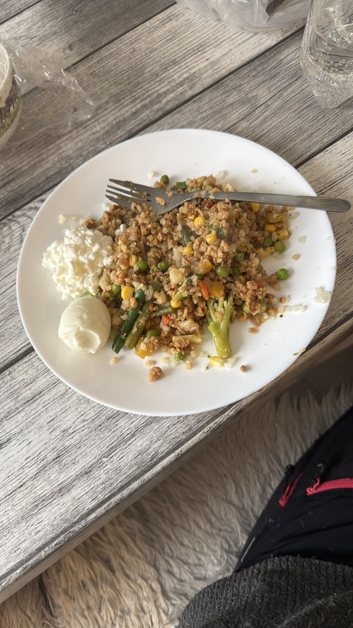 Quornwok med ägg och superminikeso