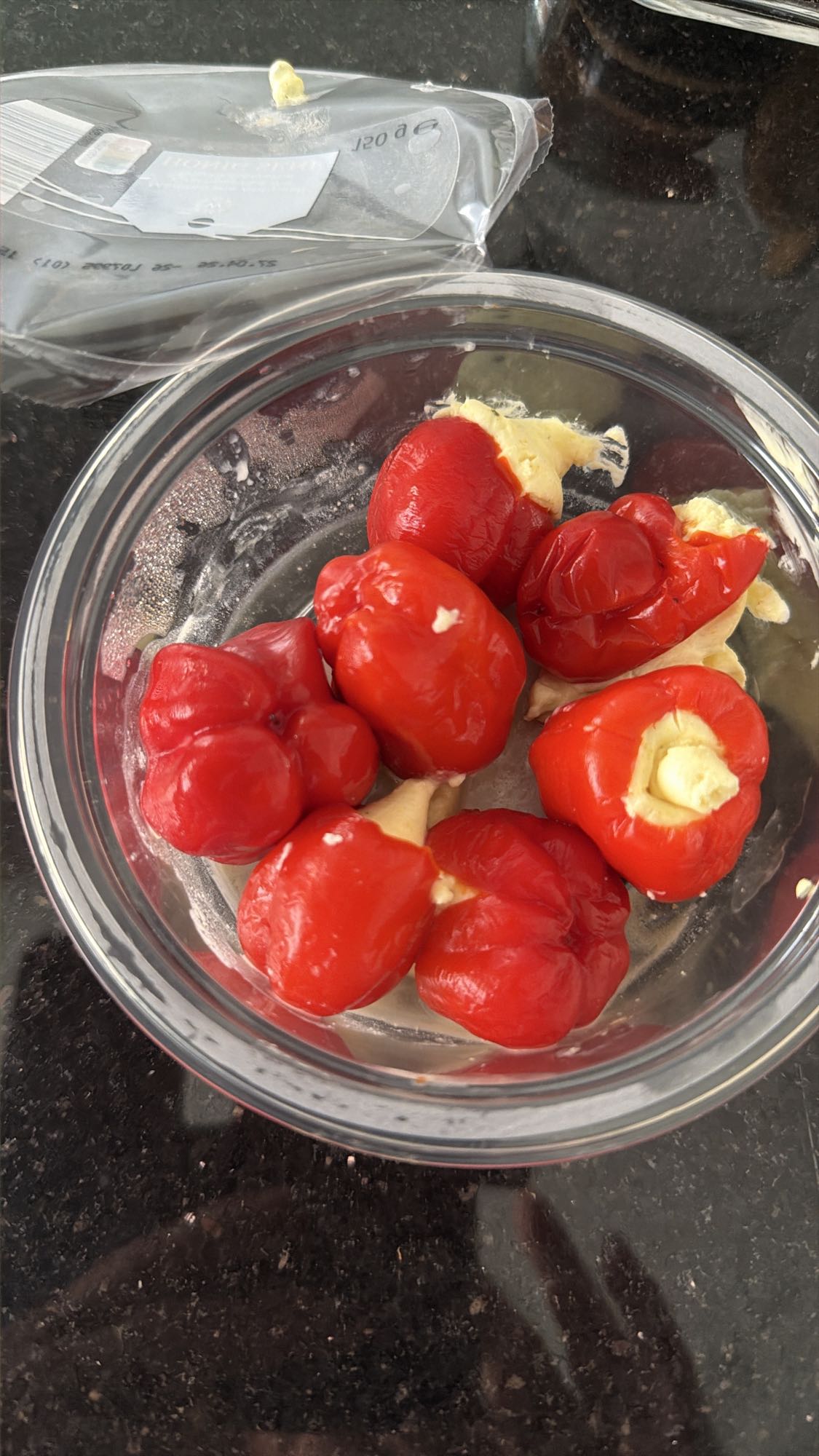 Gefüllte rote Paprika