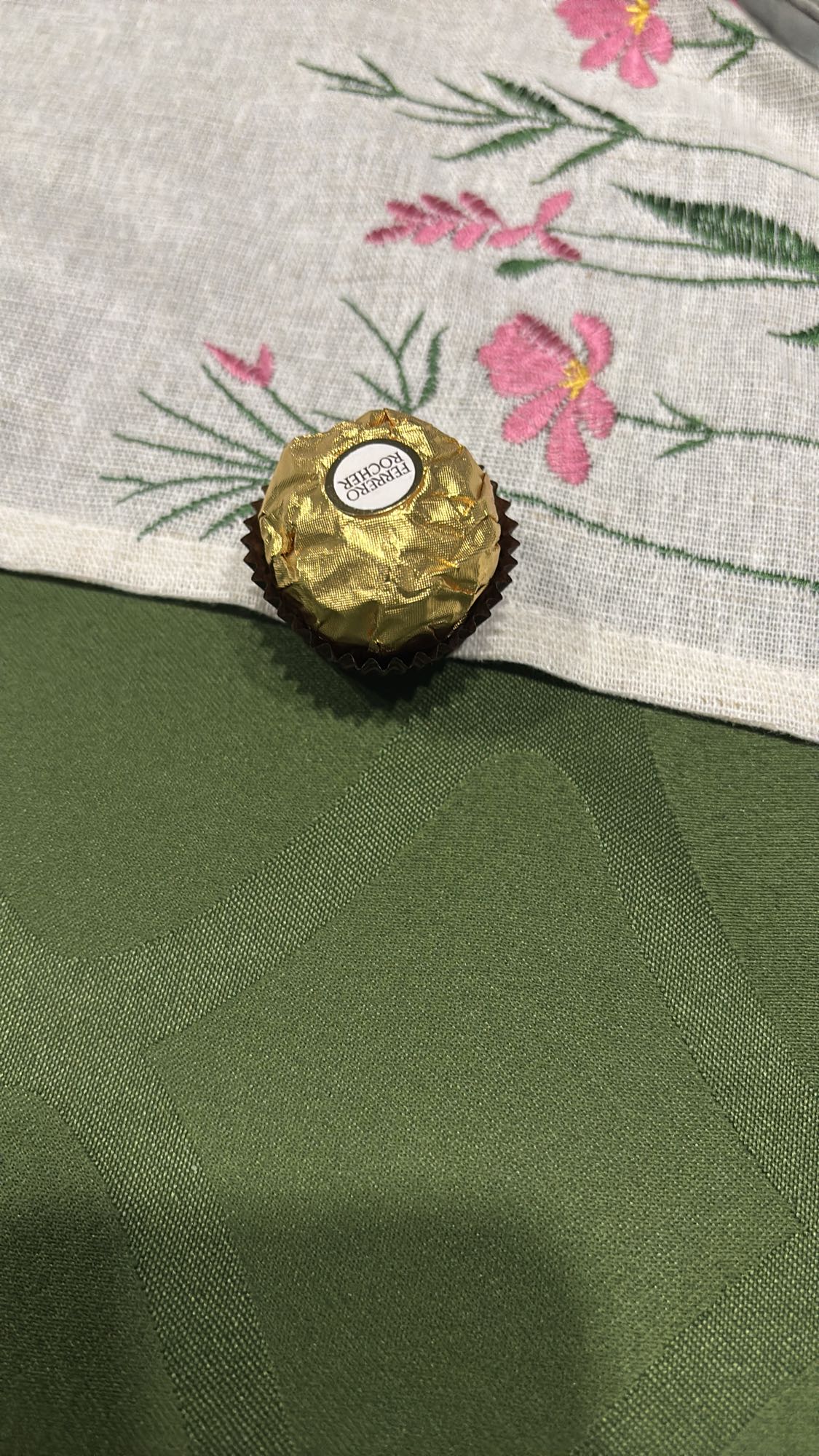 Ferrero Rocher kuglica