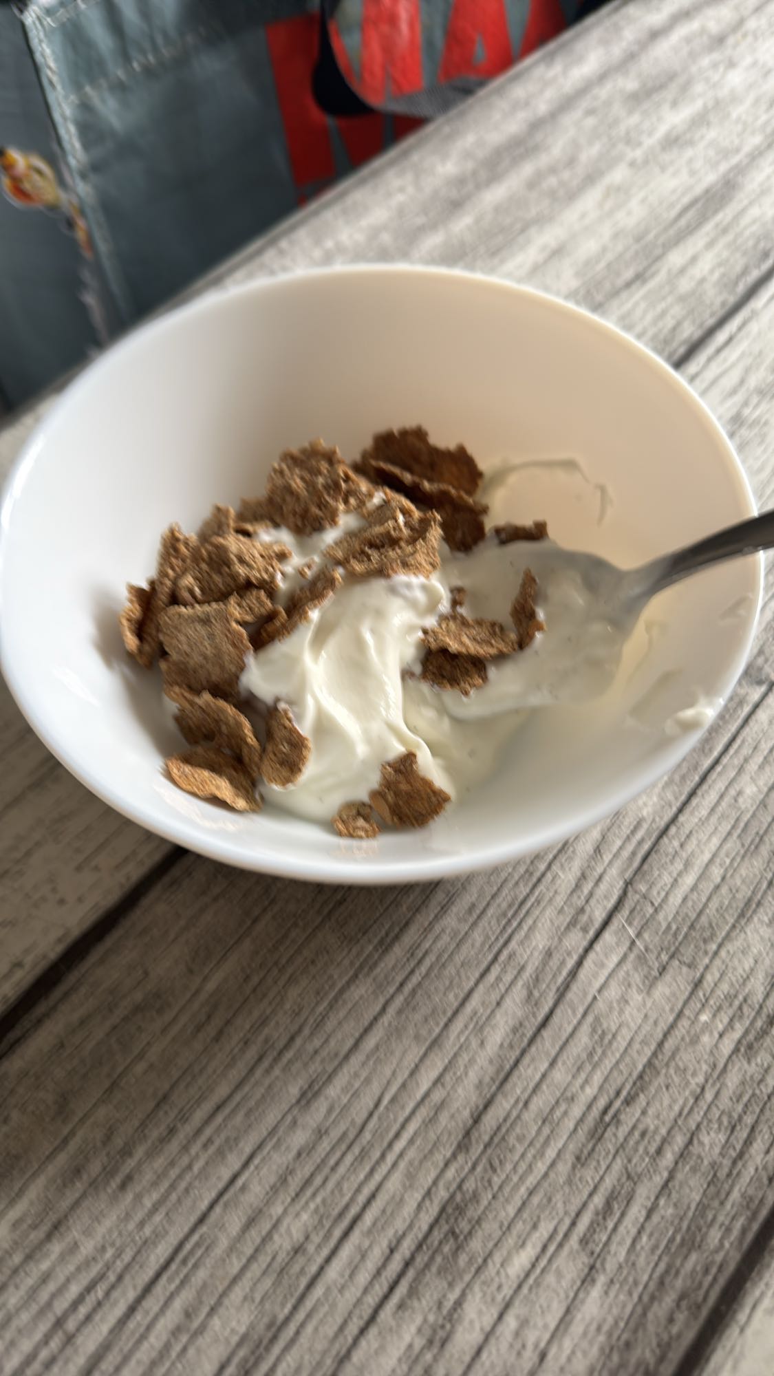 Yoghurt med flingor