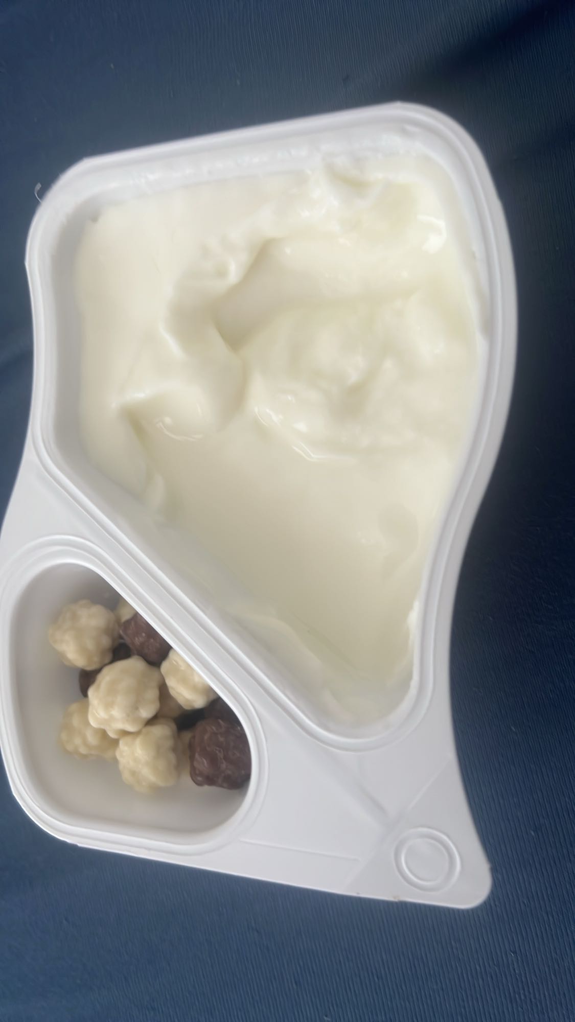 Vaniljyoghurt med nötter