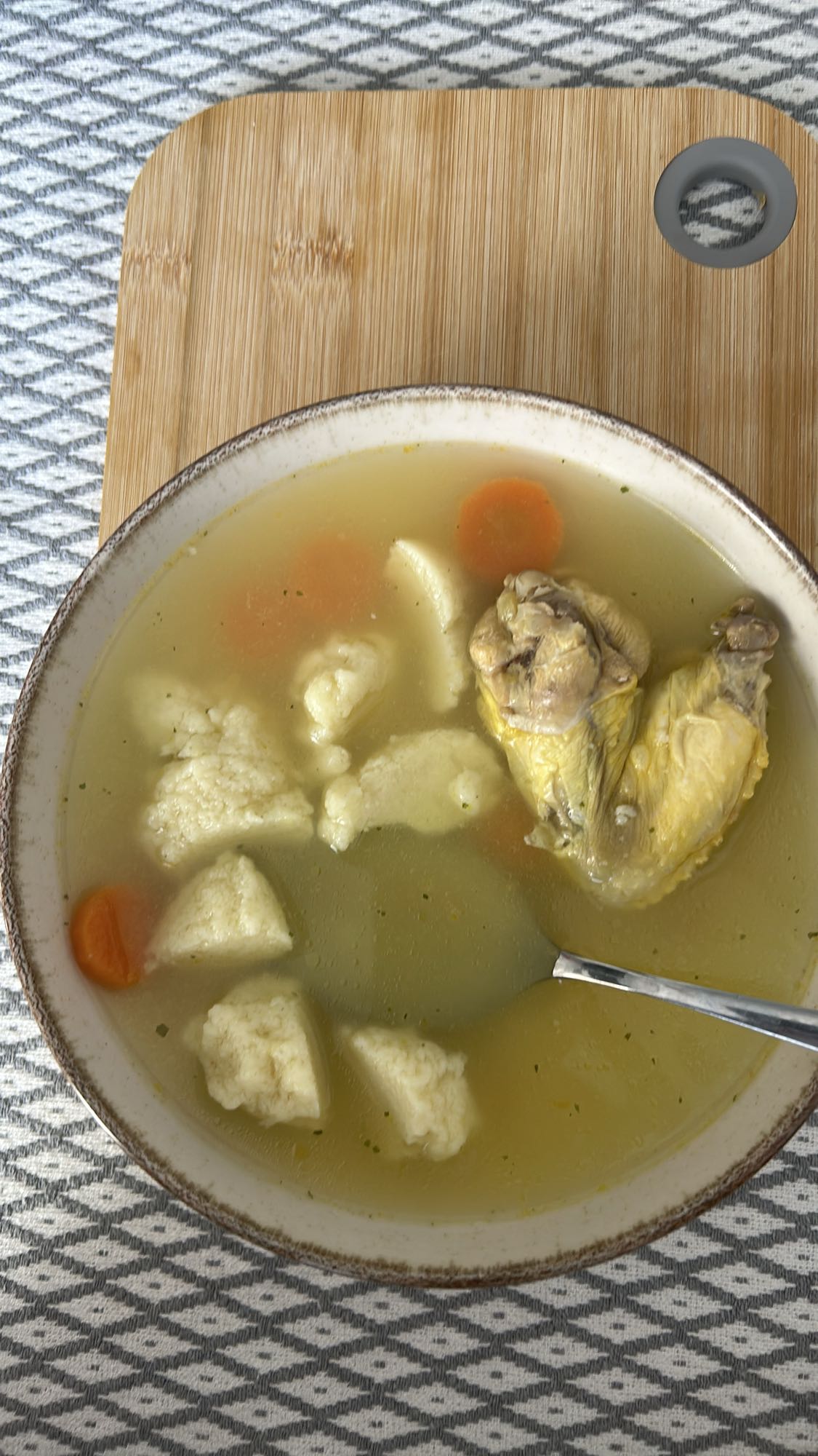Supă de pui cu legume