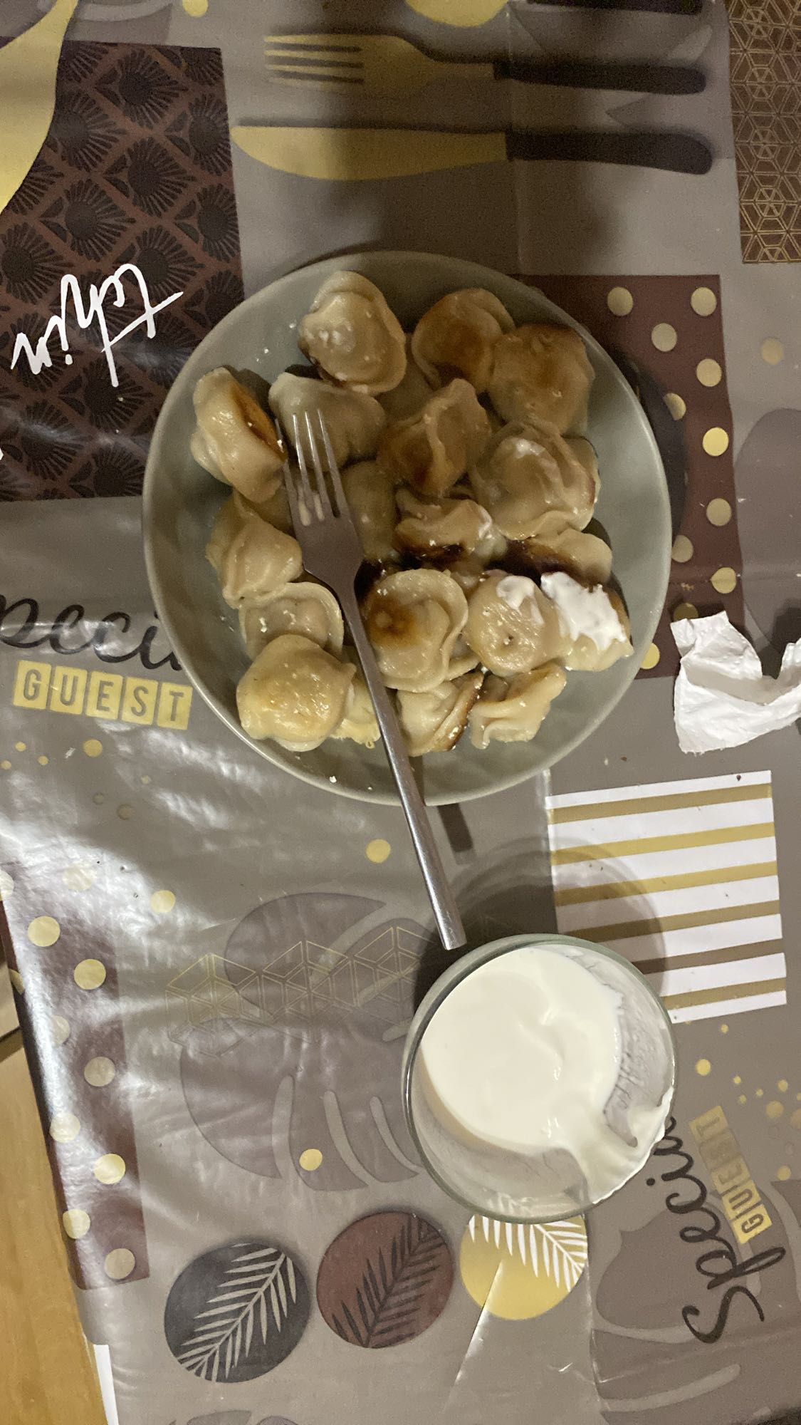 Пельмени со сметаной