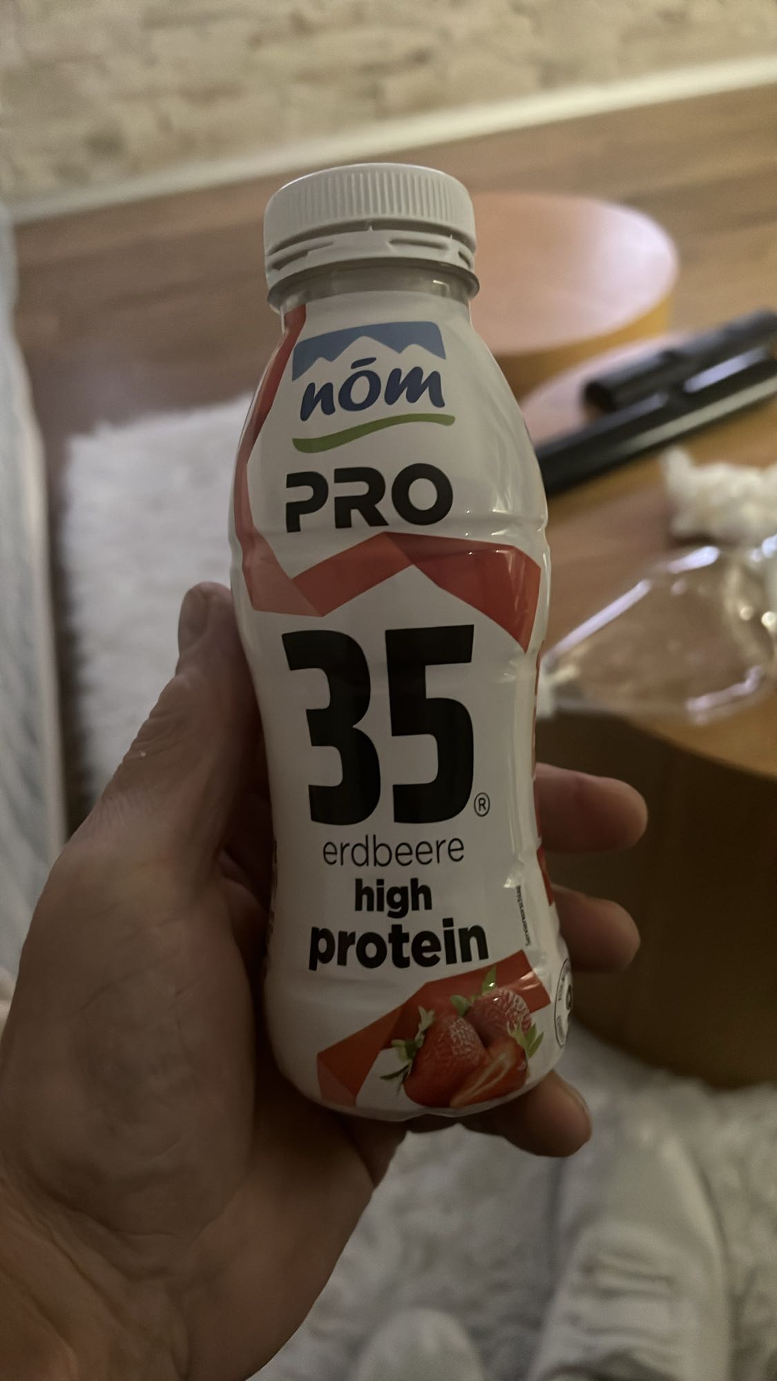 Napój proteinowy truskawka