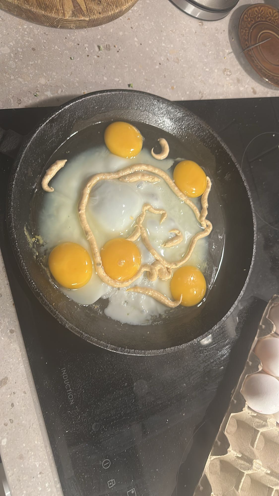 Stekta ägg med majonnäs