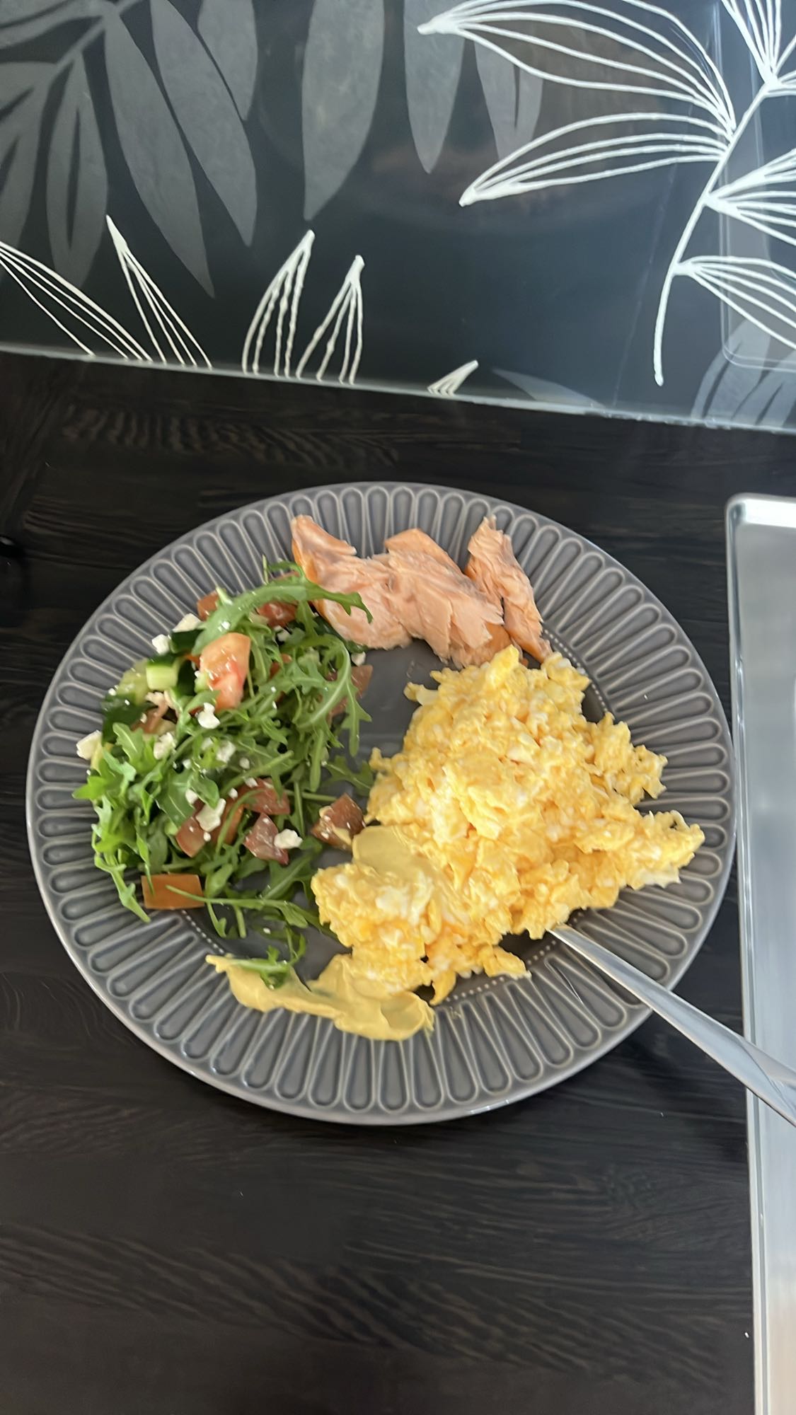 Äggröra med lax